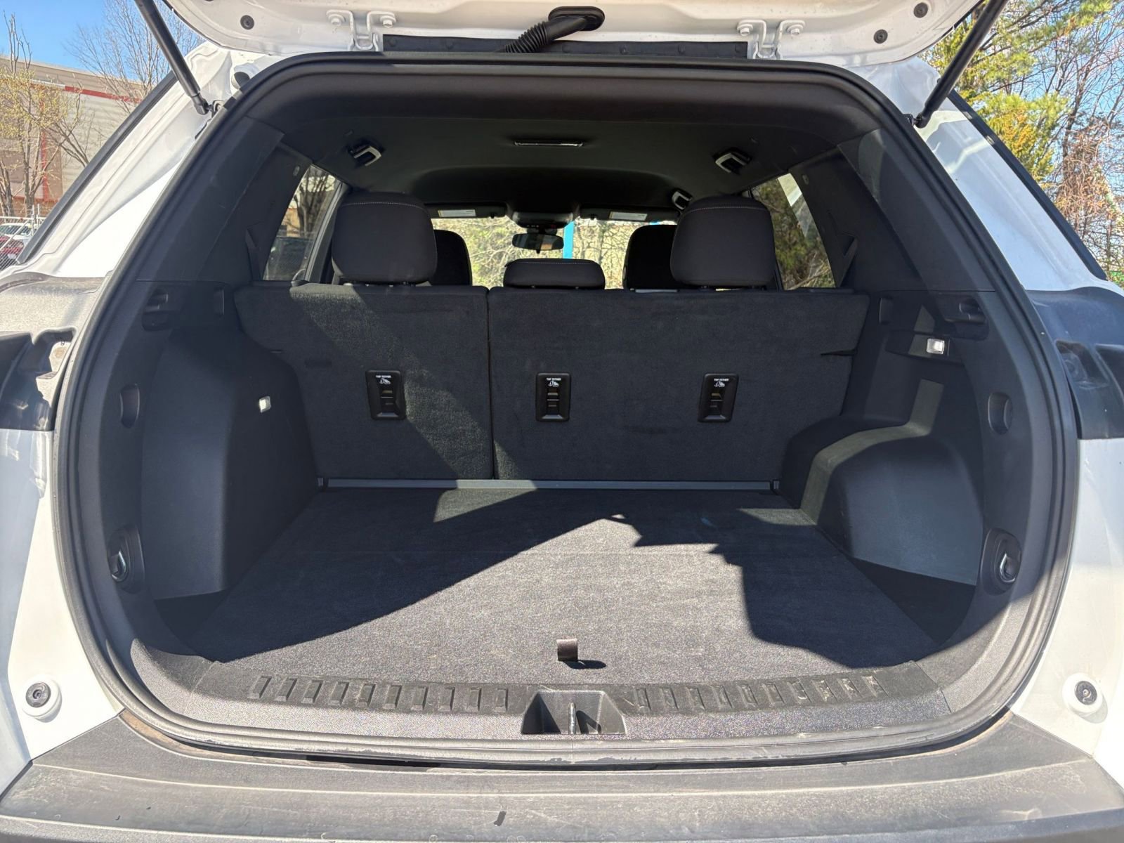 Thumbnail: 2025 Chevrolet Equinox - 31