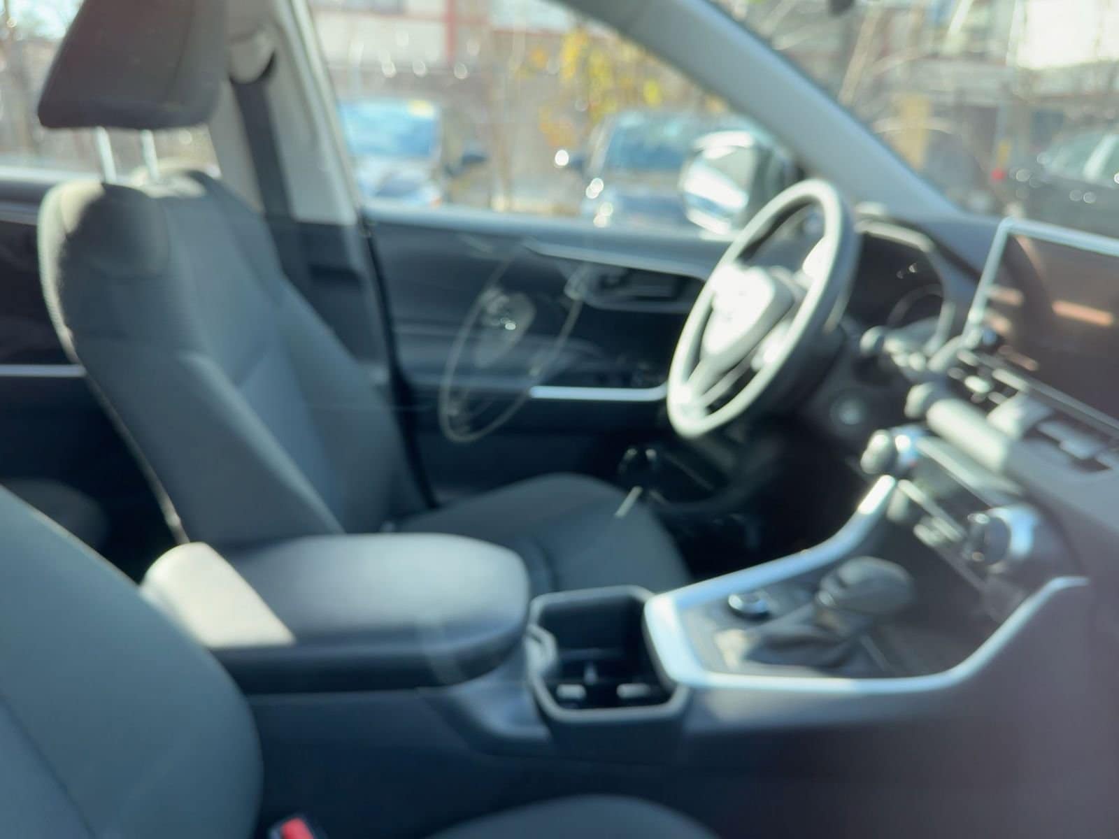 Thumbnail: 2025 Toyota RAV4 - 10