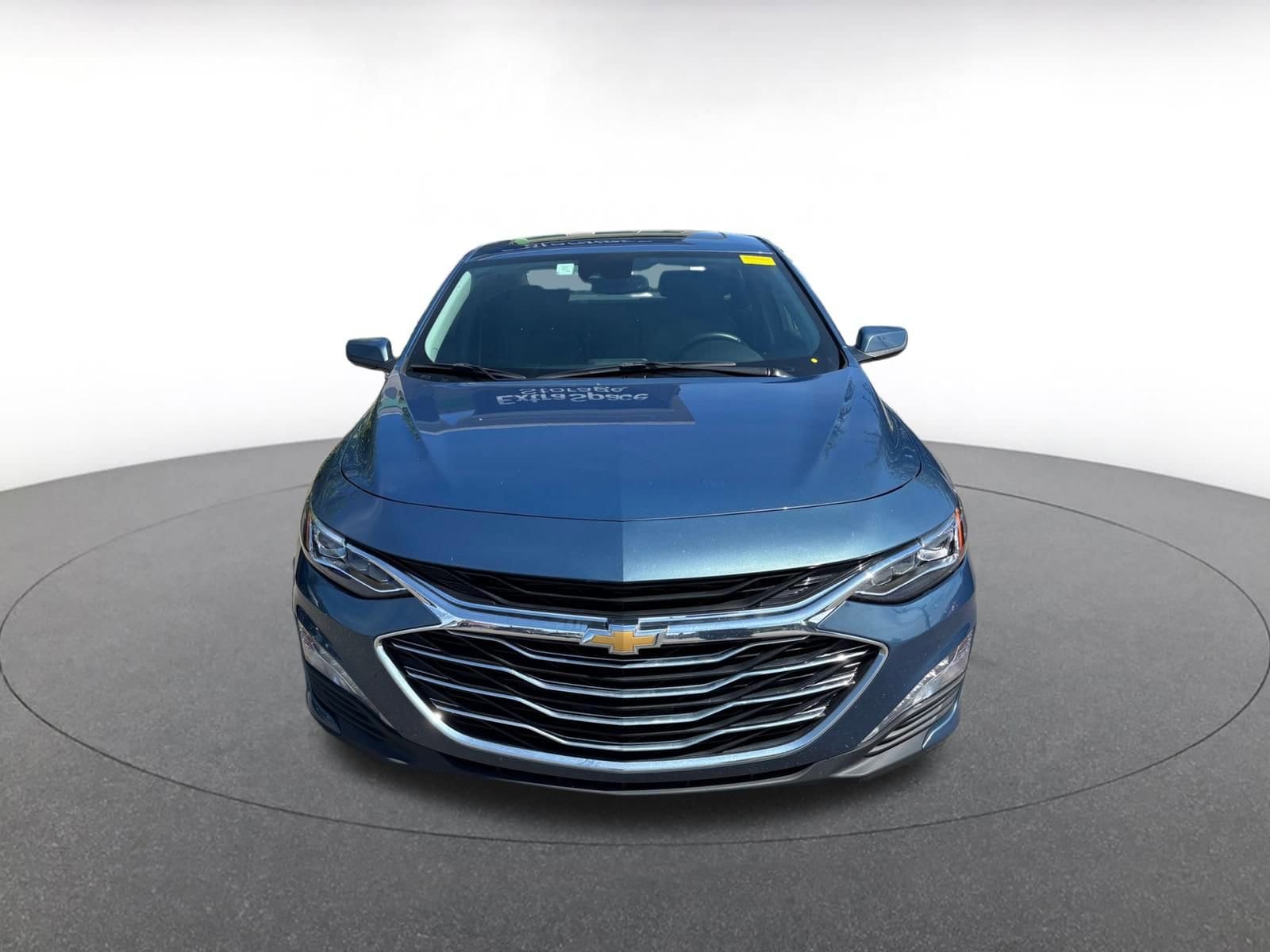 Thumbnail: 2024 Chevrolet Malibu - 3