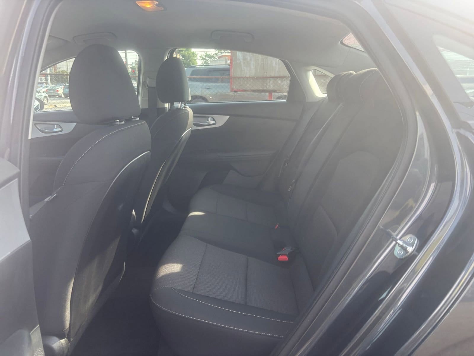 Thumbnail: 2023 Kia Forte - 23