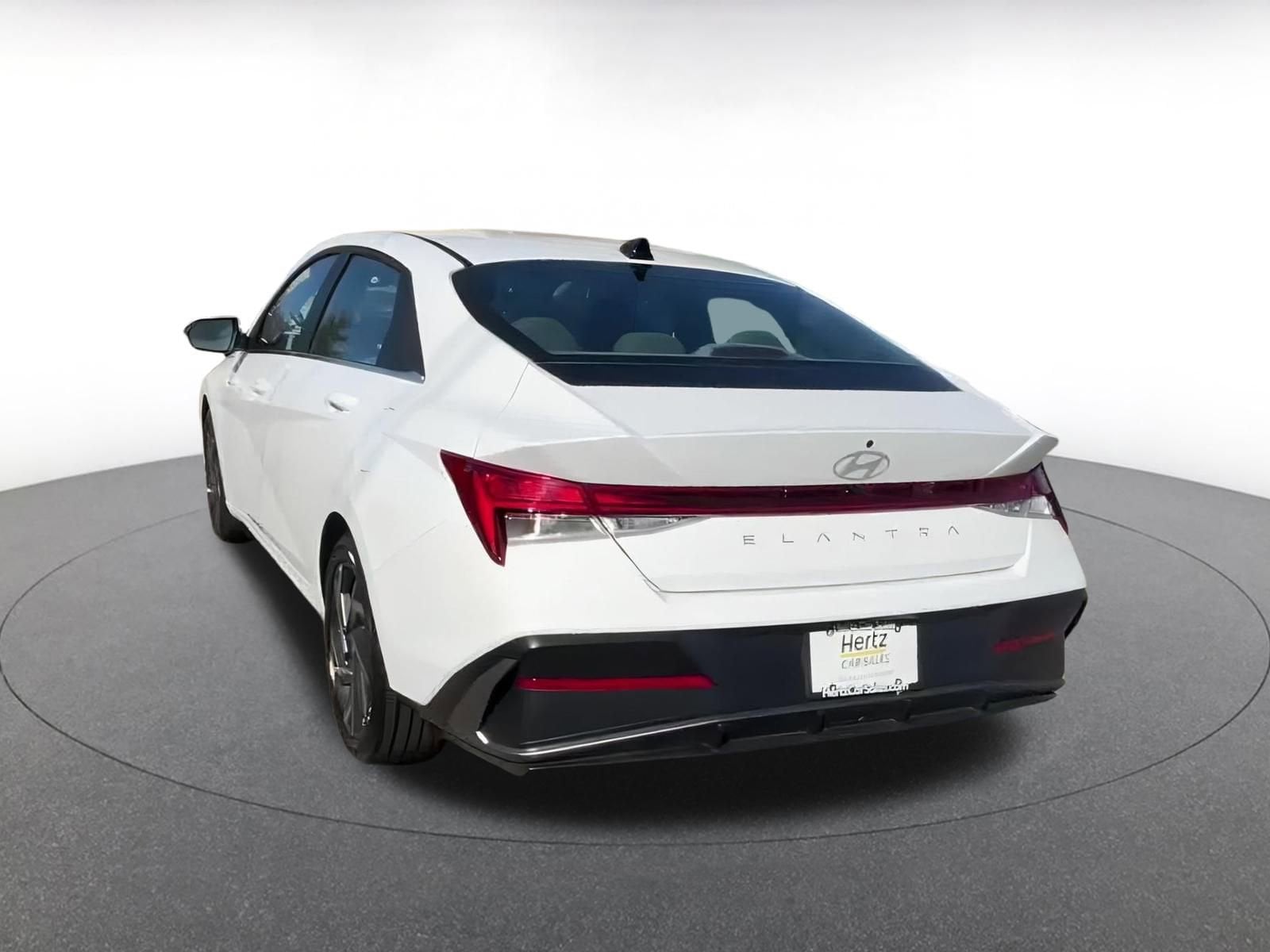 Thumbnail: 2025 Hyundai Elantra - 11