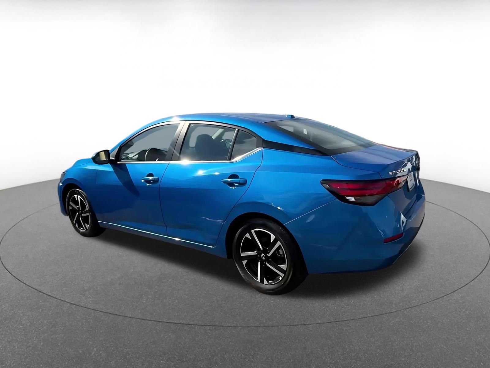 Thumbnail: 2025 Nissan Sentra - 10