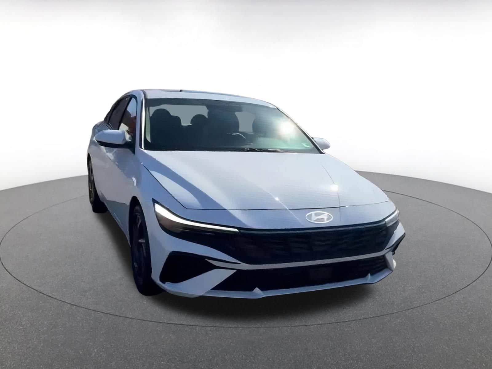 Thumbnail: 2025 Hyundai Elantra - 3