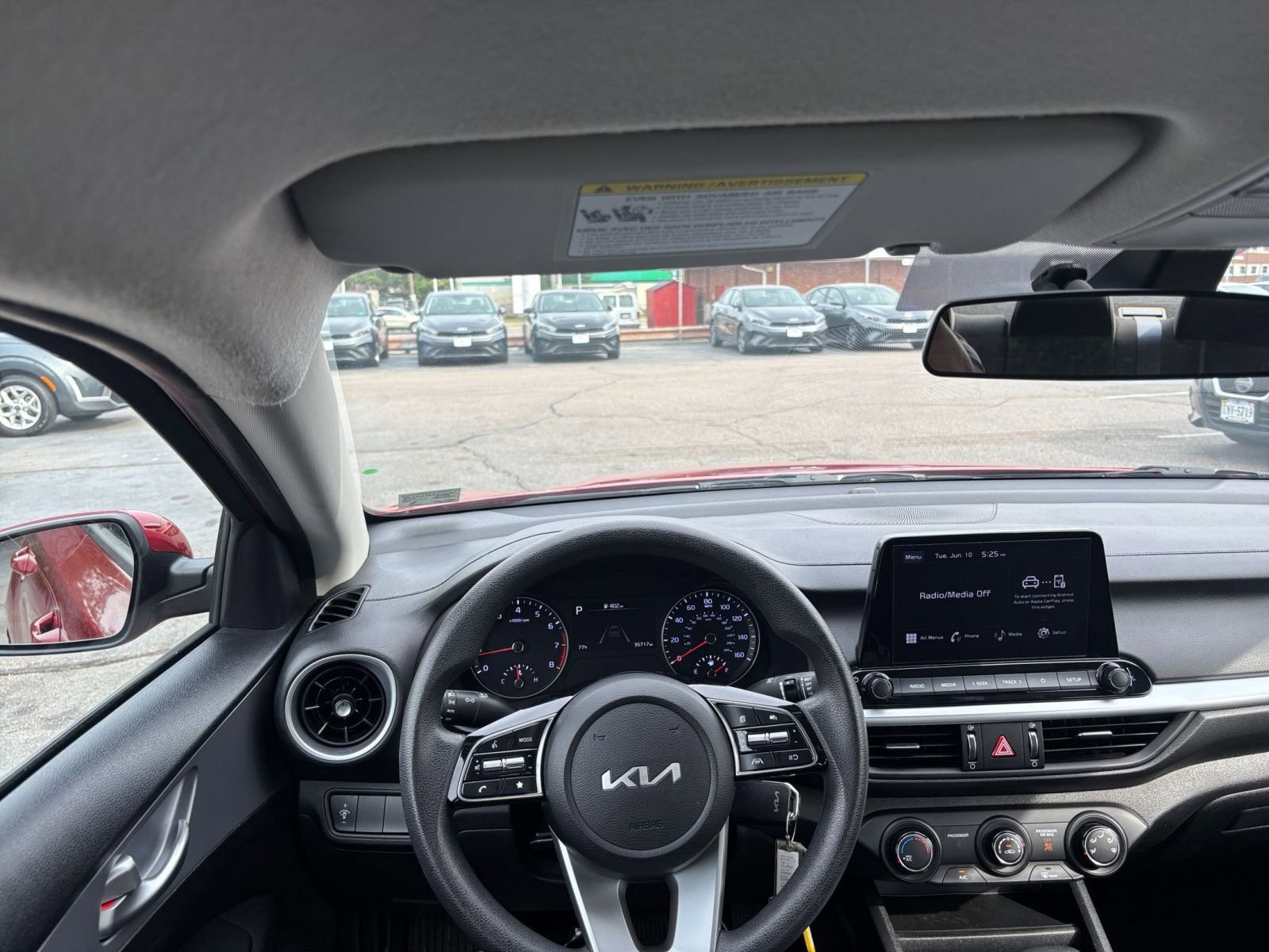 2024 Kia Forte LXS 32