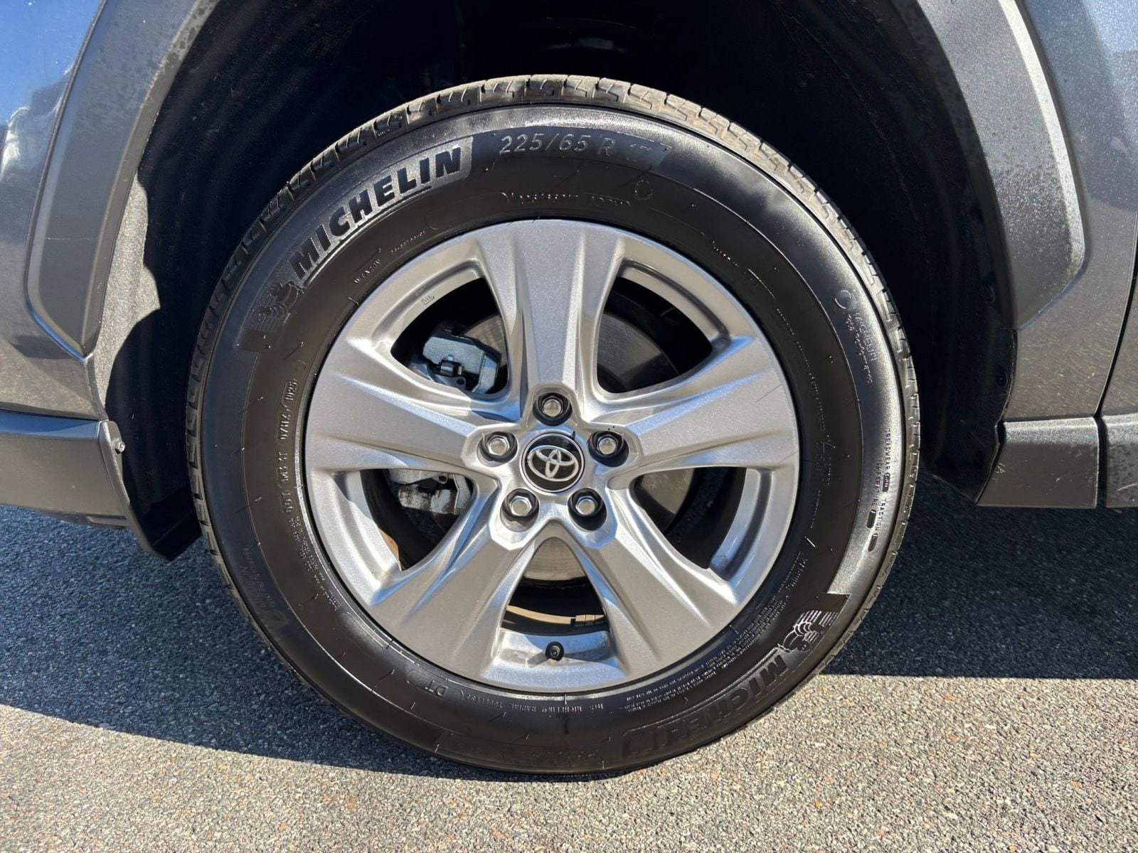 Thumbnail: 2025 Toyota RAV4 - 30