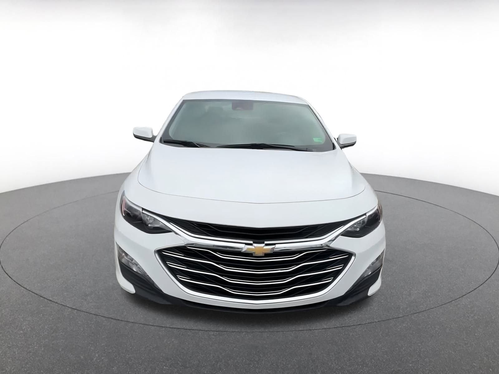 Thumbnail: 2024 Chevrolet Malibu - 4