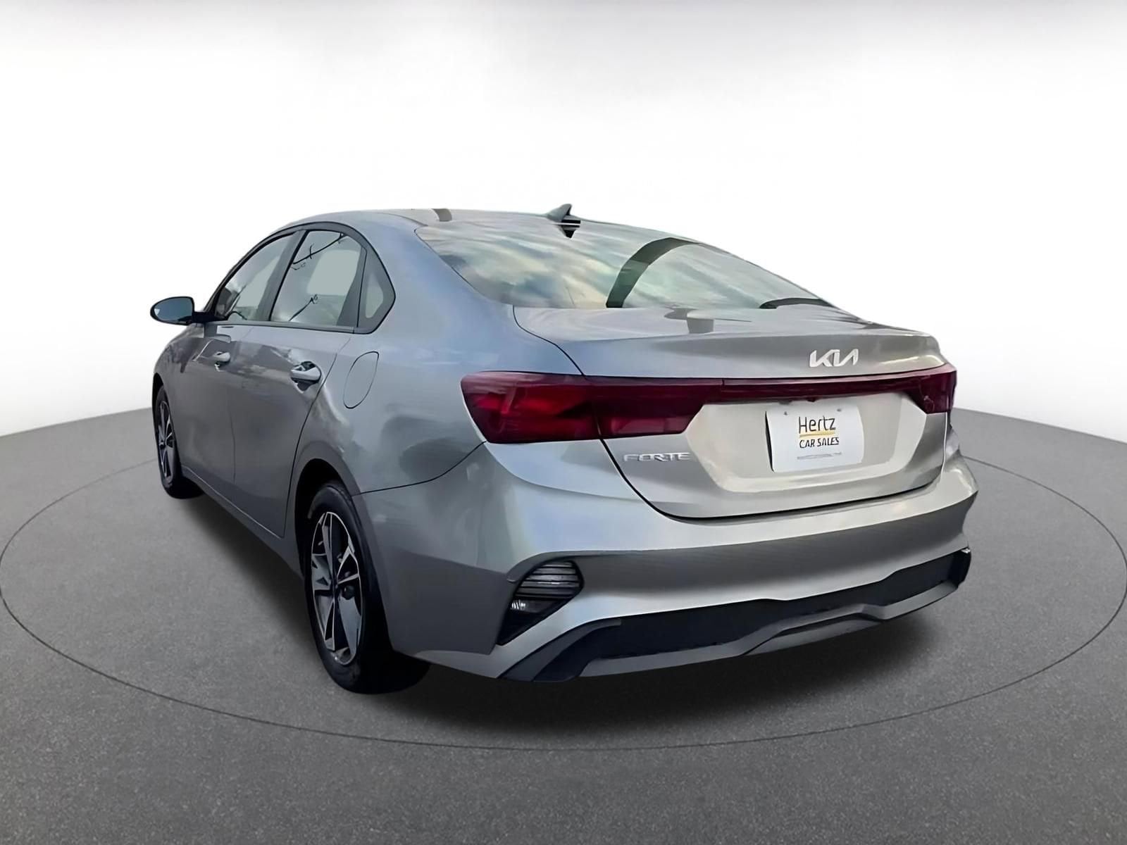 Thumbnail: 2024 Kia Forte - 11