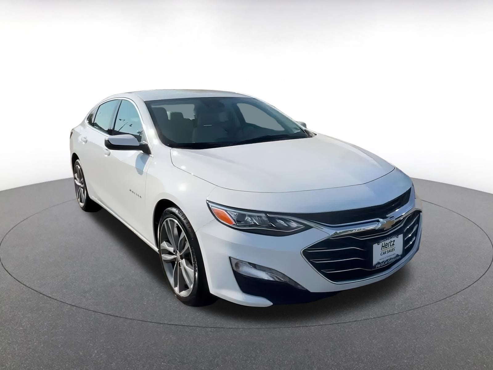 Thumbnail: 2024 Chevrolet Malibu - 3