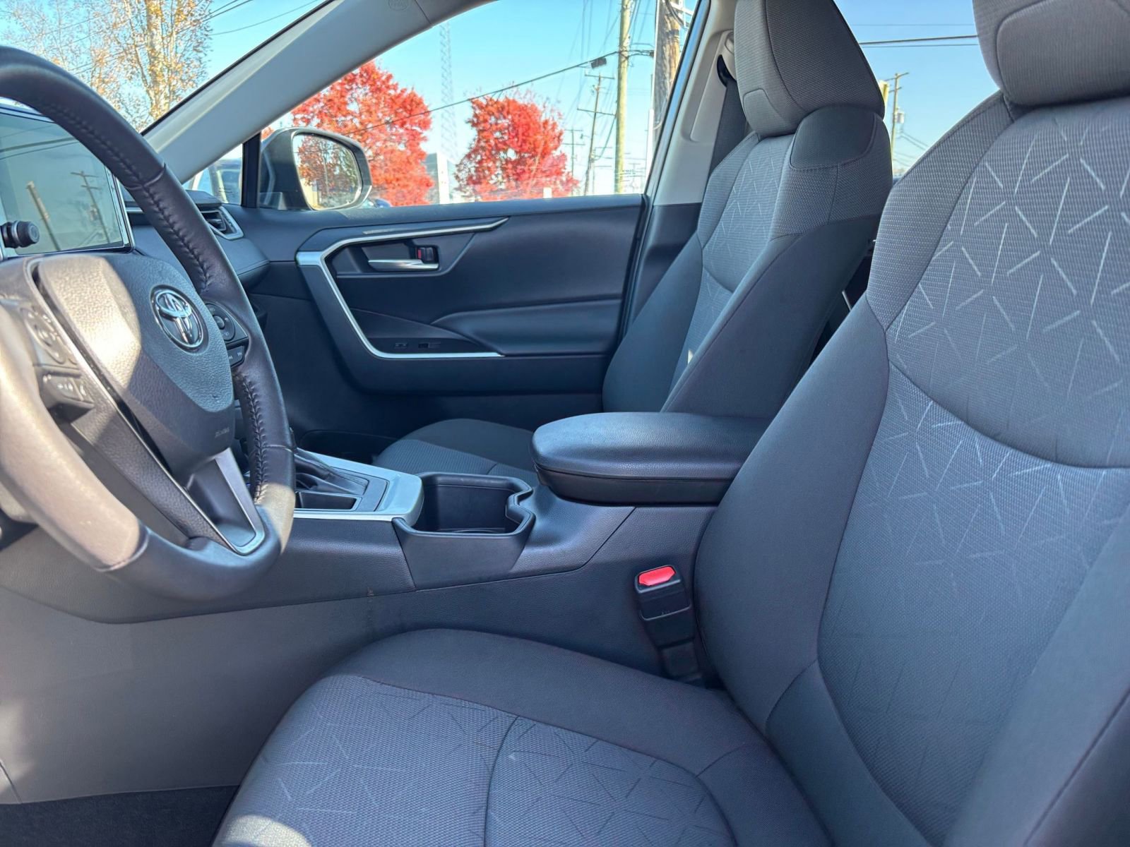 Thumbnail: 2025 Toyota RAV4 - 27