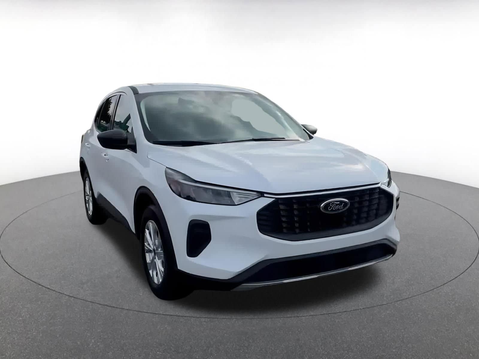 Thumbnail: 2024 Ford Escape - 3