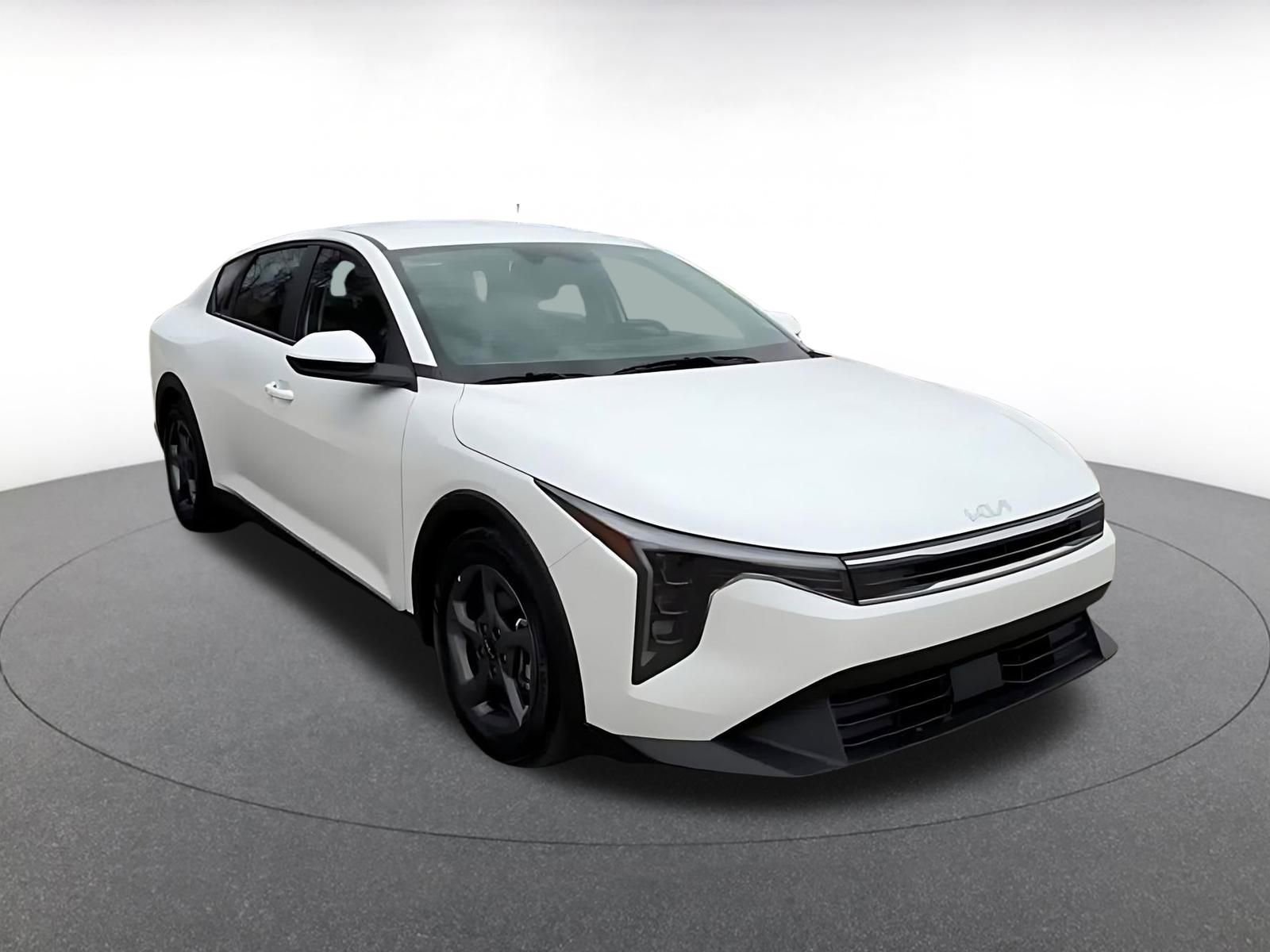 Thumbnail: 2025 Kia K4 - 3