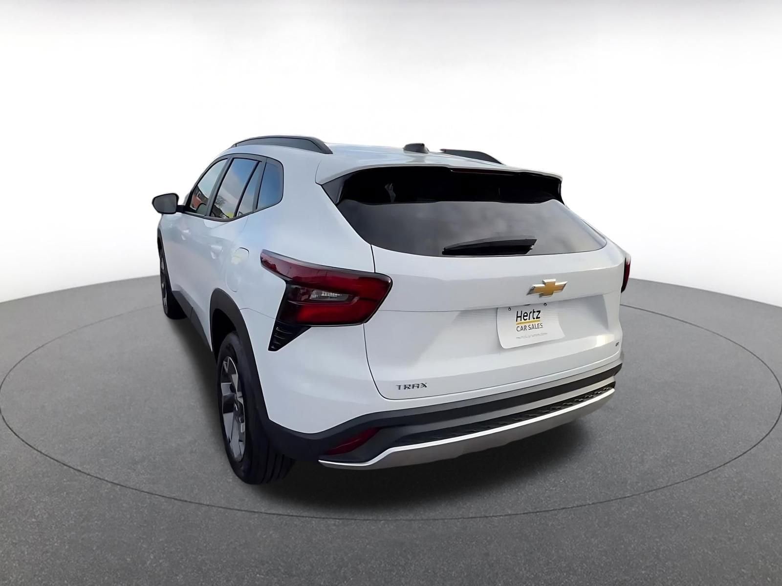 Thumbnail: 2025 Chevrolet Trax - 11