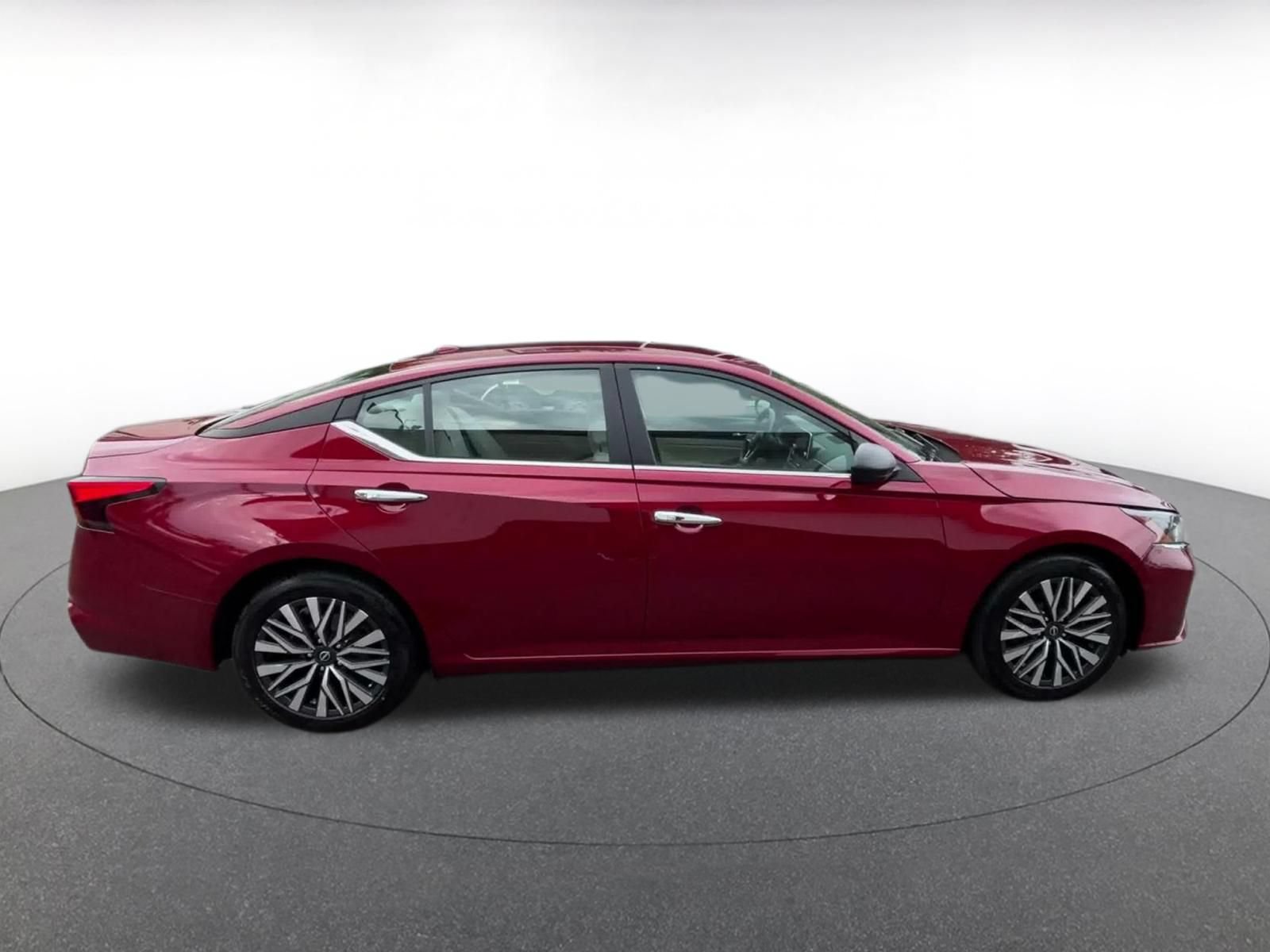 Thumbnail: 2025 Nissan Altima - 15