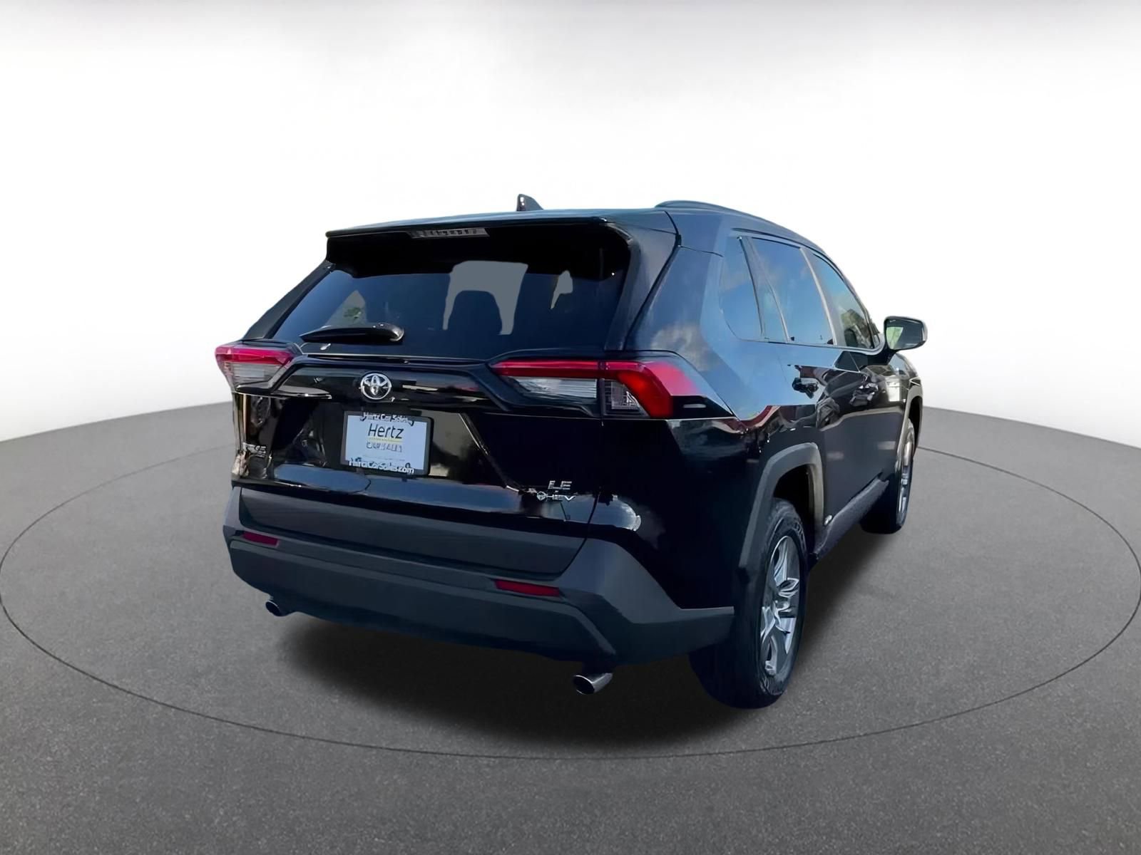 Thumbnail: 2025 Toyota RAV4 - 15