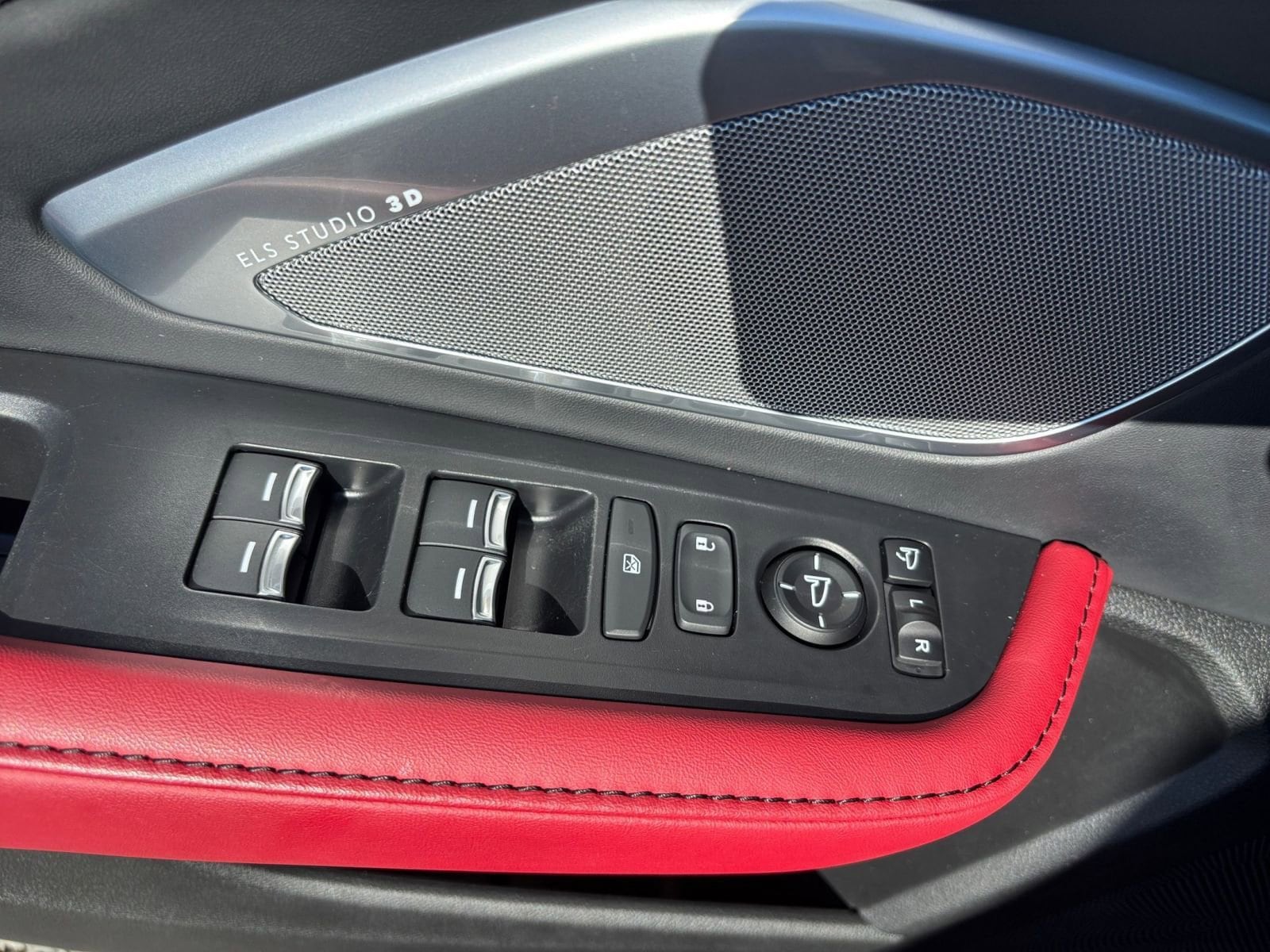 Thumbnail: 2024 Acura RDX - 20