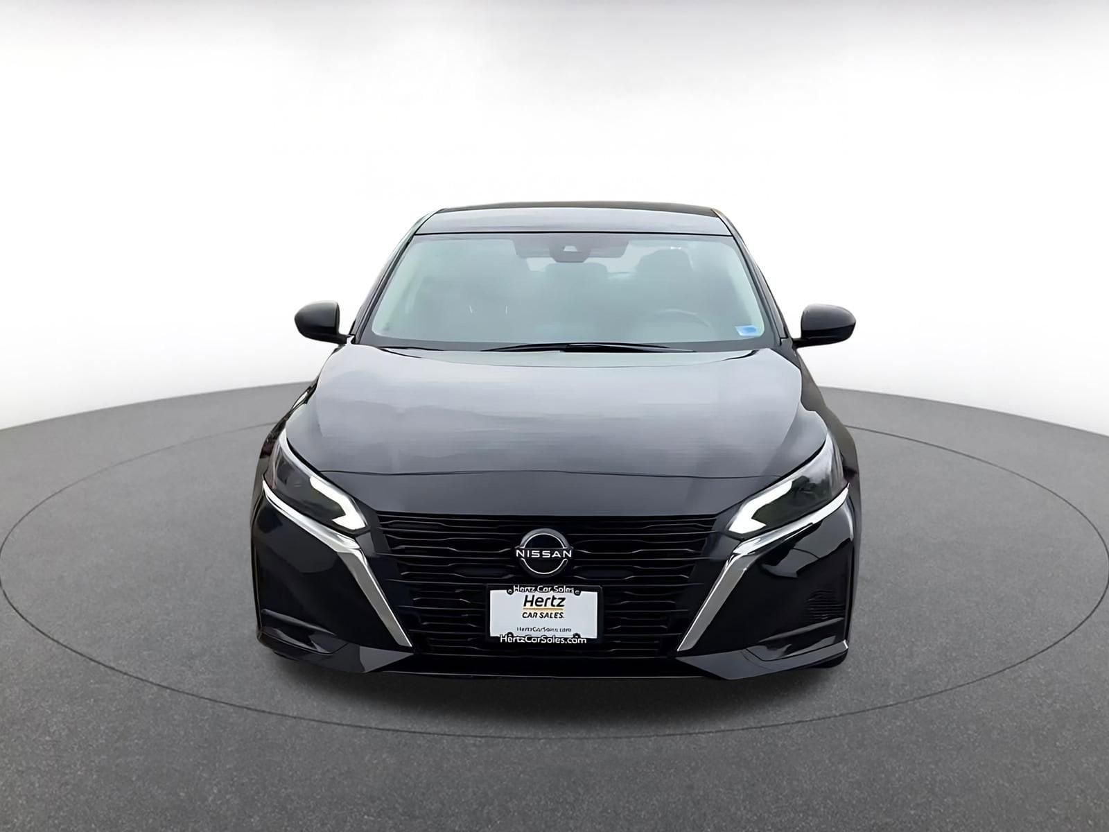 Thumbnail: 2025 Nissan Altima - 4