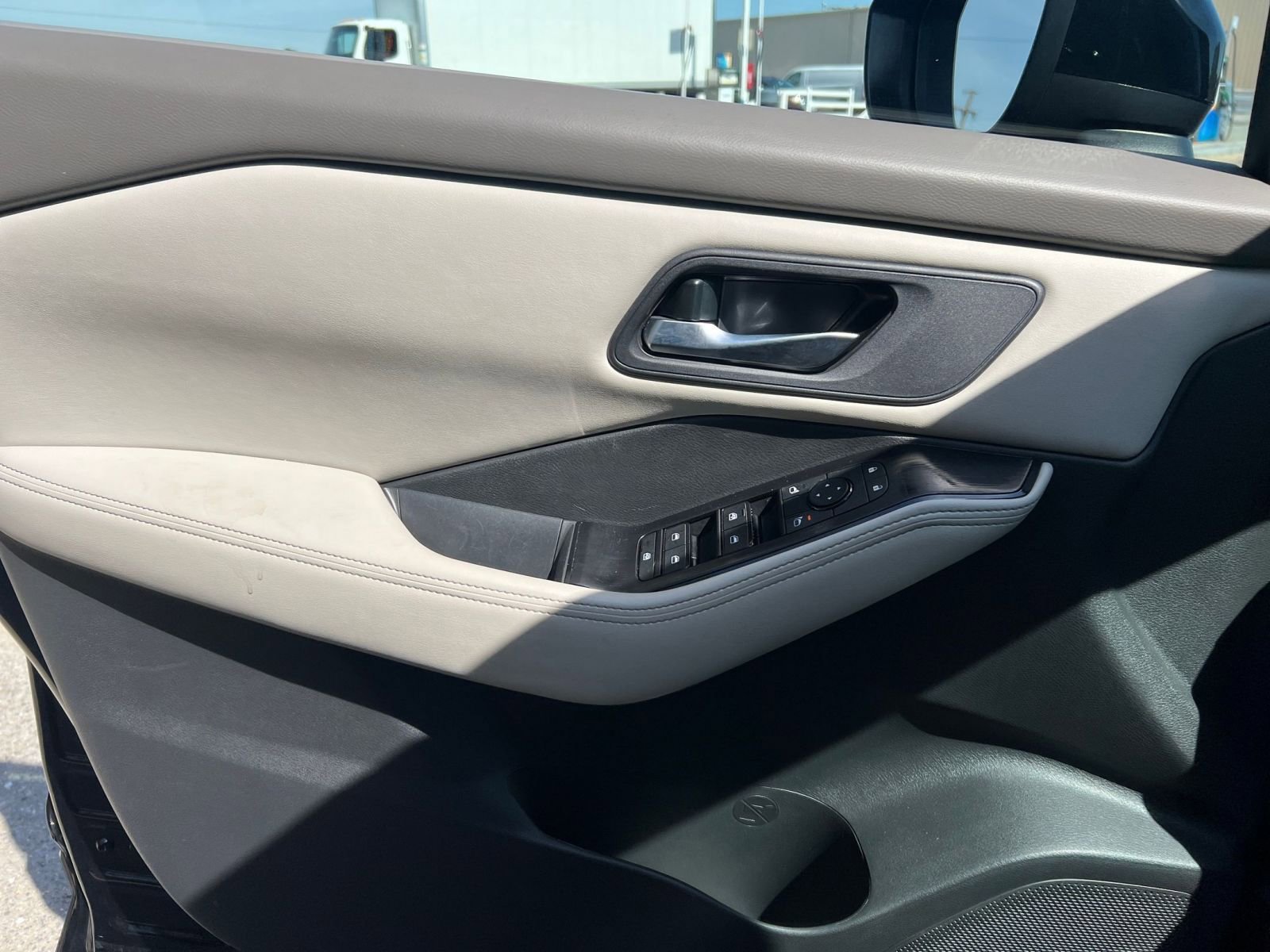 Thumbnail: 2025 Nissan Rogue - 18