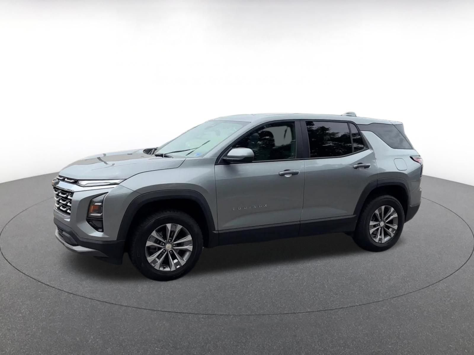 Thumbnail: 2025 Chevrolet Equinox - 6
