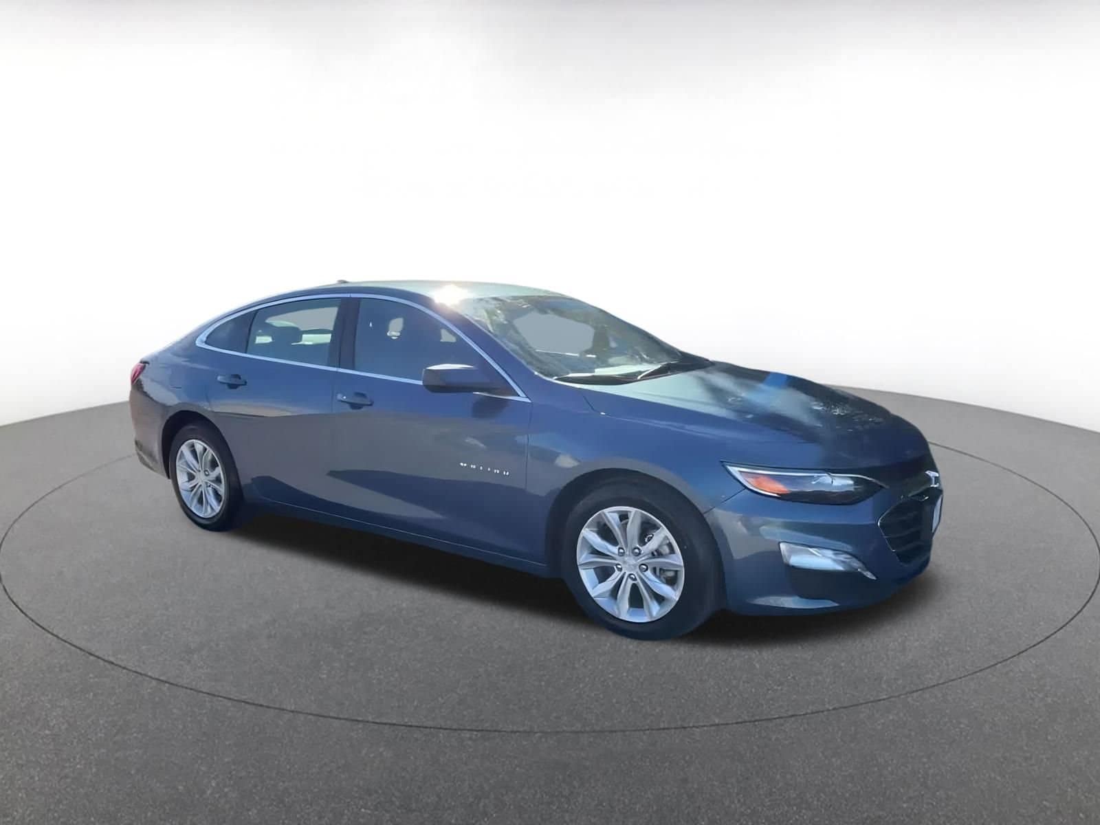 Thumbnail: 2024 Chevrolet Malibu - 2