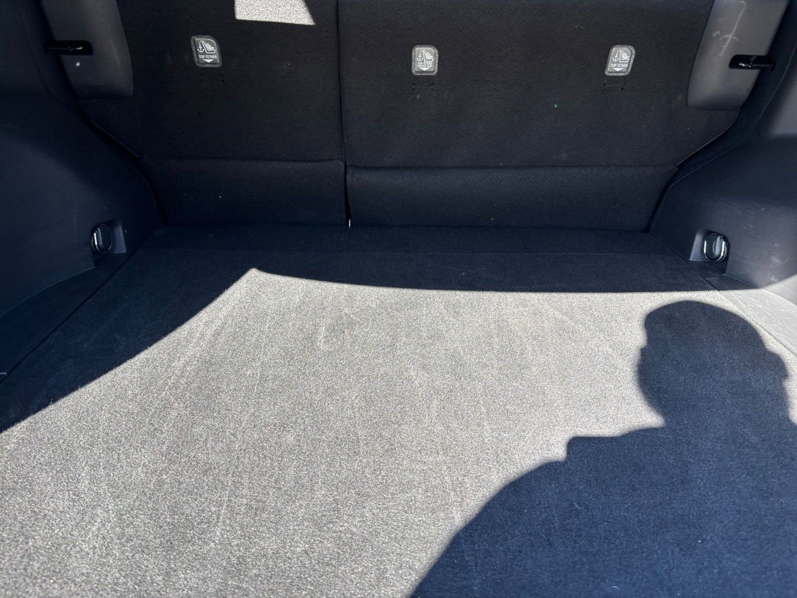 Thumbnail: 2025 Toyota RAV4 - 31