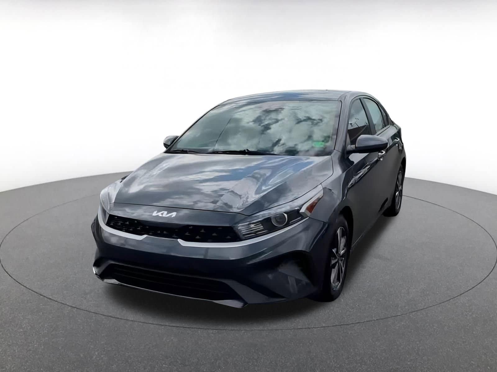 Thumbnail: 2023 Kia Forte - 7