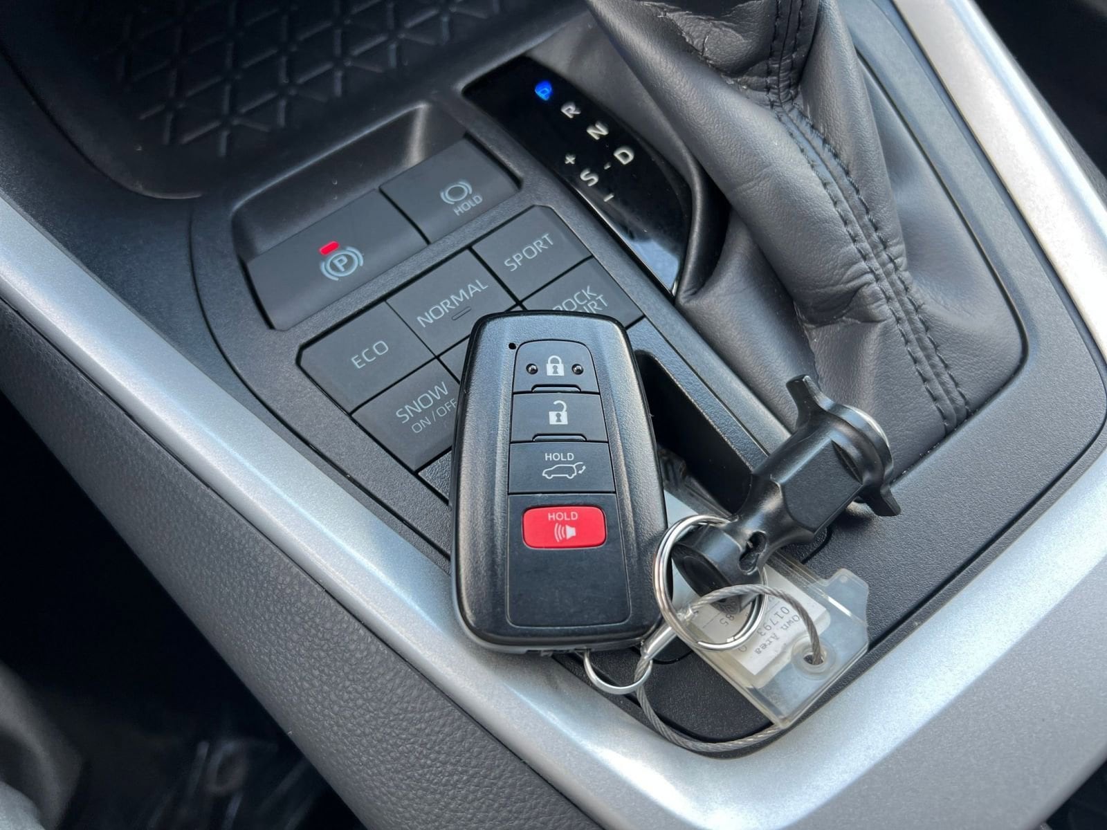 Thumbnail: 2025 Toyota RAV4 - 22