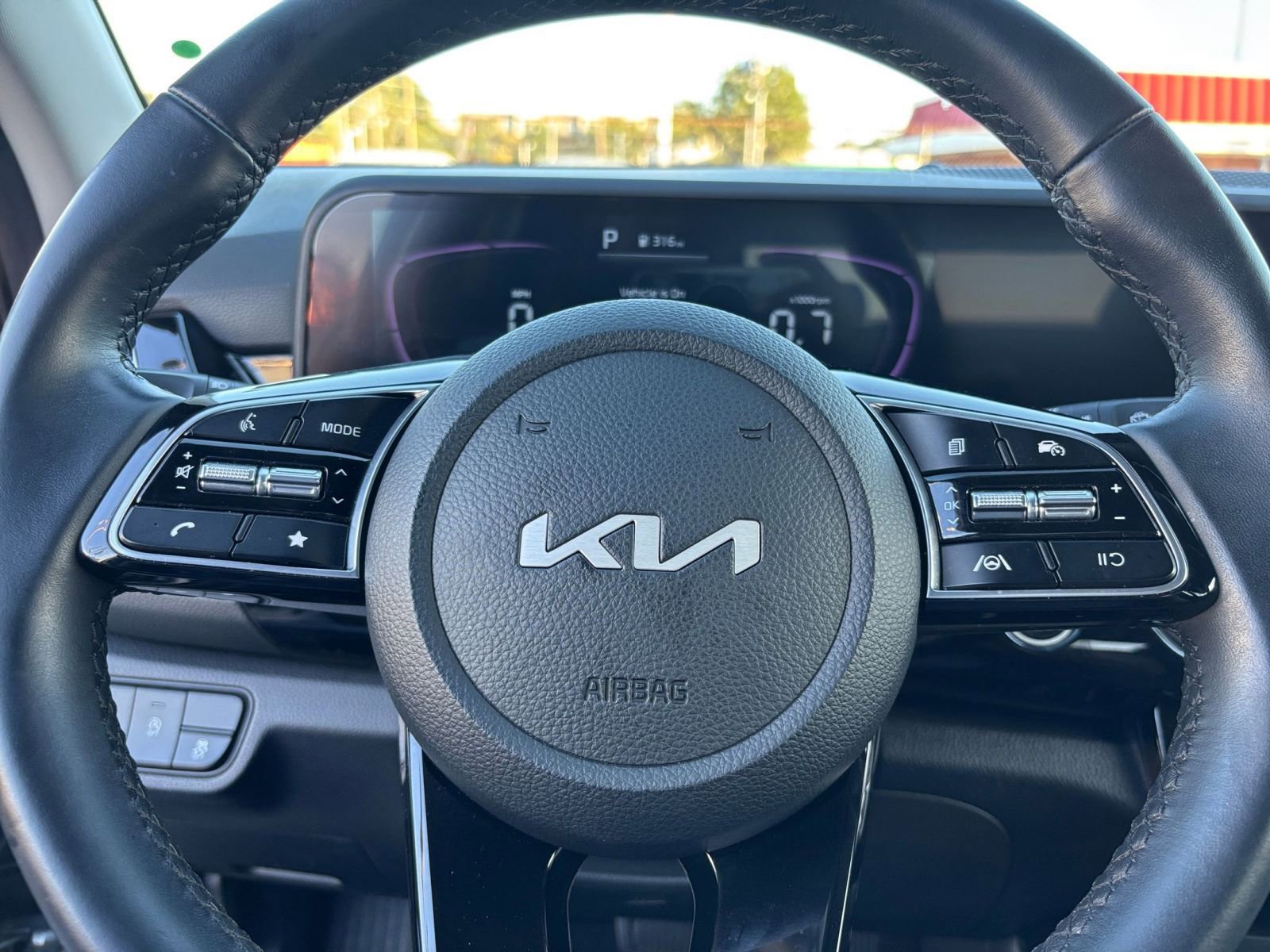 Thumbnail: 2025 Kia Seltos - 28