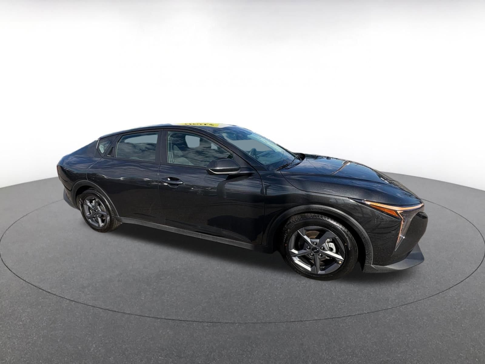 Thumbnail: 2025 Kia K4 - 1