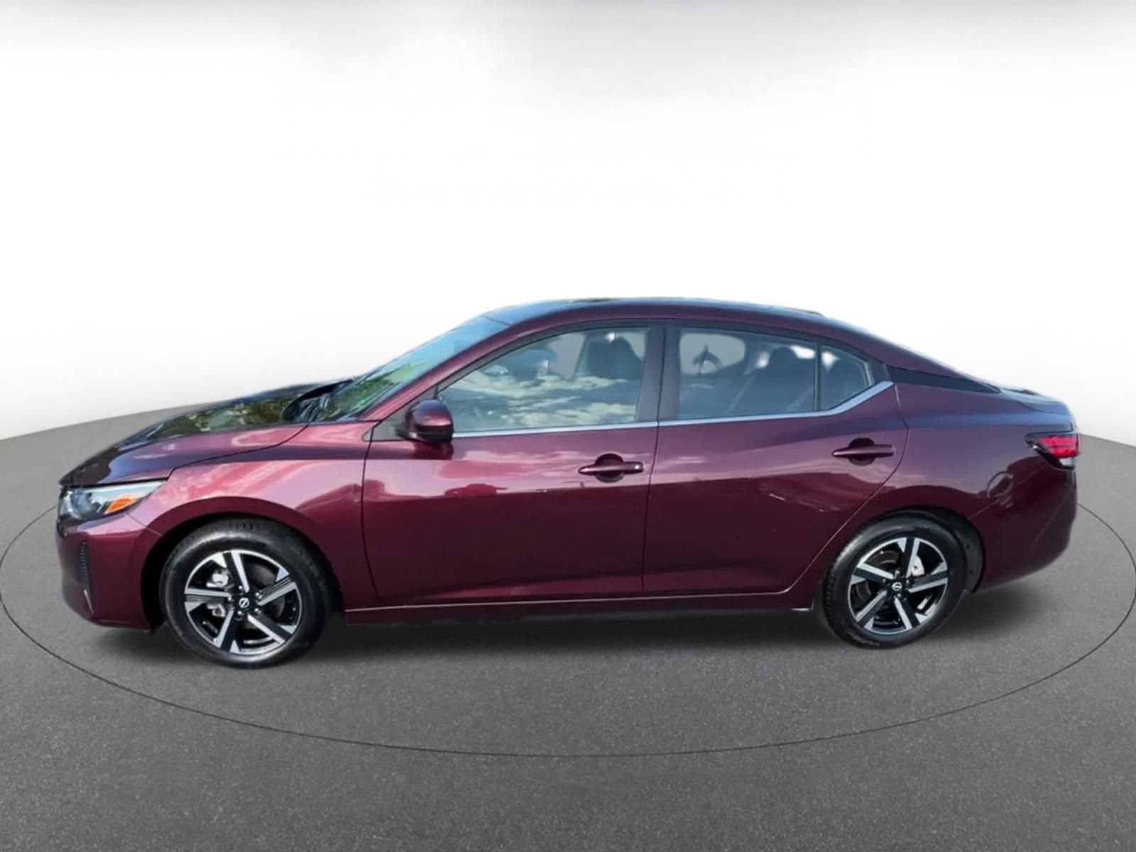 Thumbnail: 2024 Nissan Sentra - 9