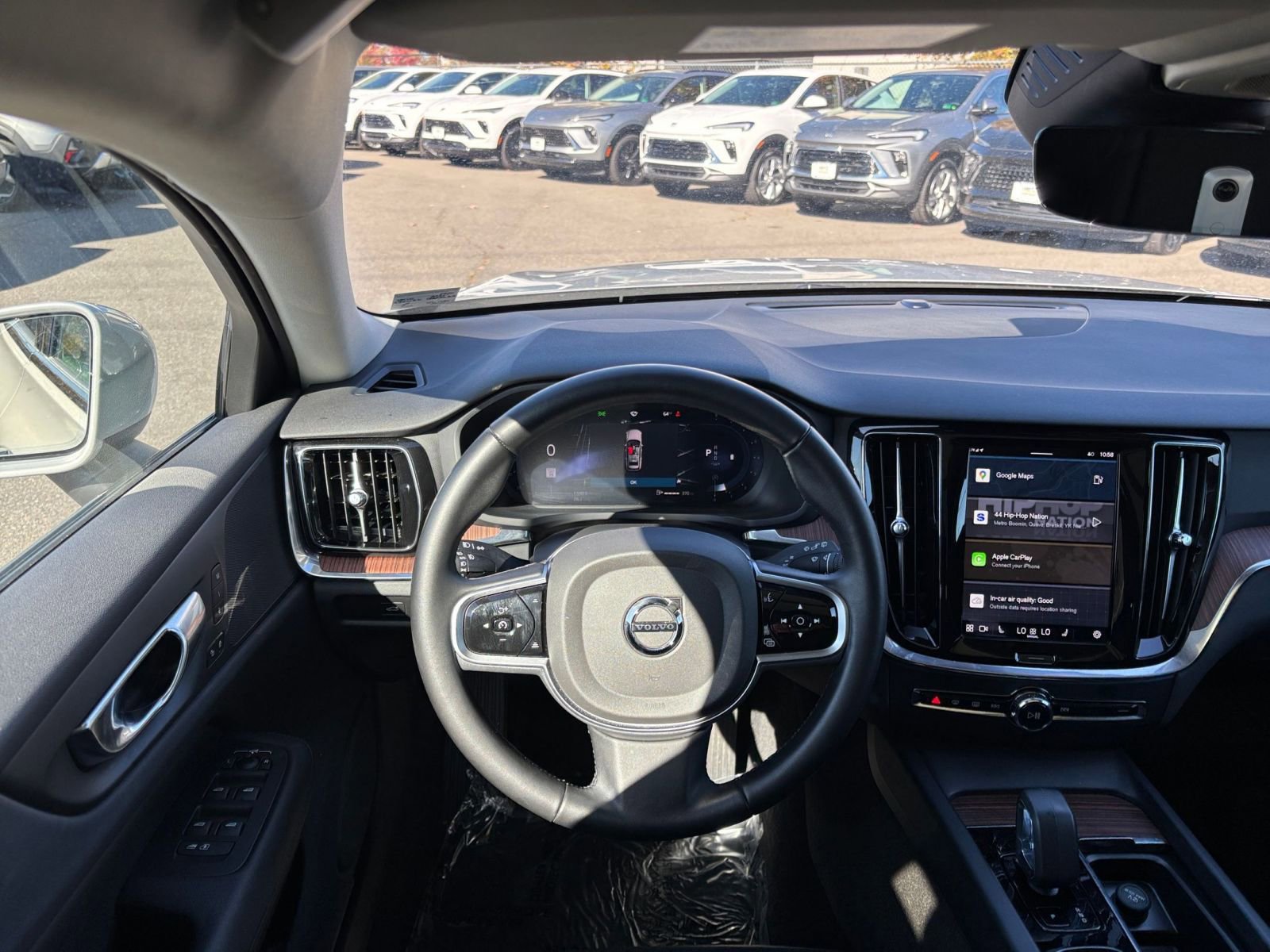 Thumbnail: 2025 Volvo S60 - 34