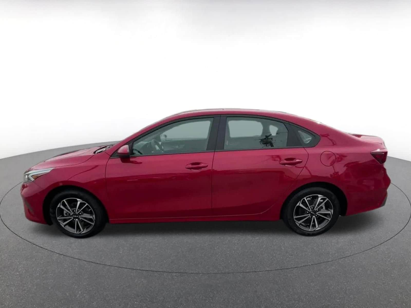 2024 Kia Forte LXS 8