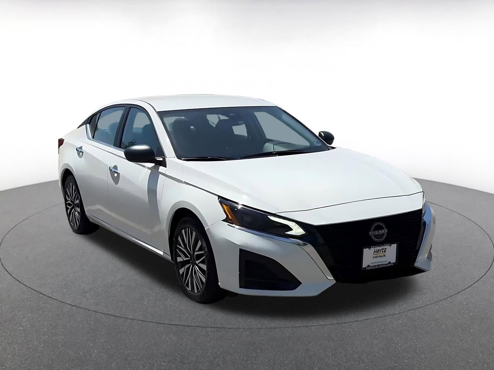 Thumbnail: 2025 Nissan Altima - 3