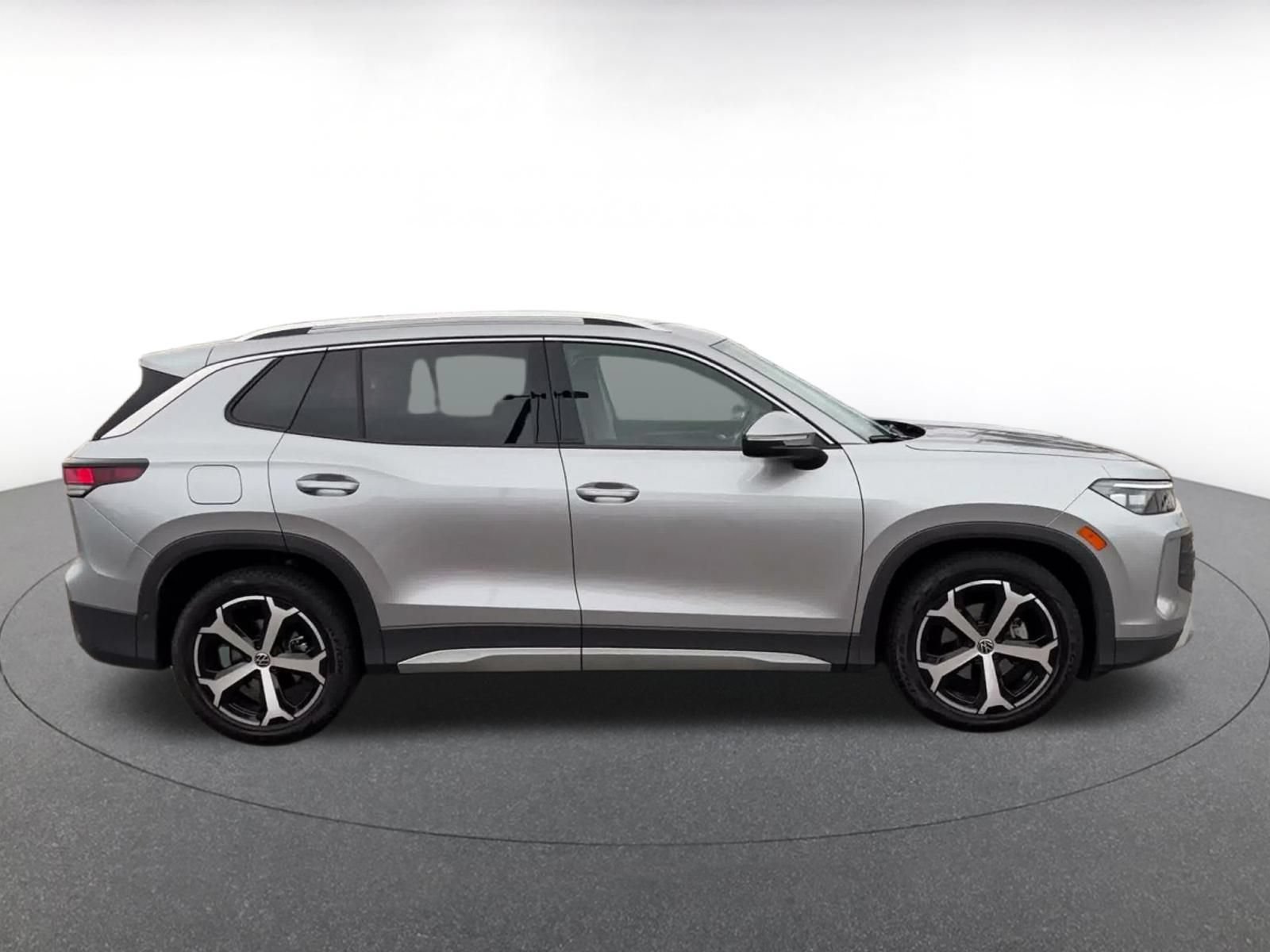 Thumbnail: 2026 Volkswagen Tiguan - 15