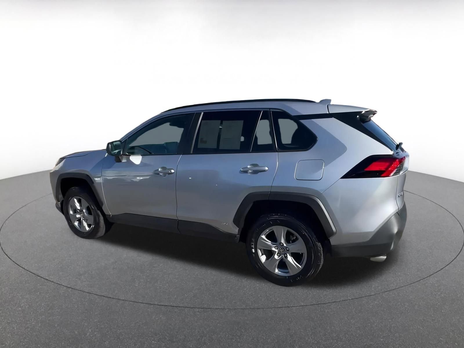 Thumbnail: 2025 Toyota RAV4 - 10