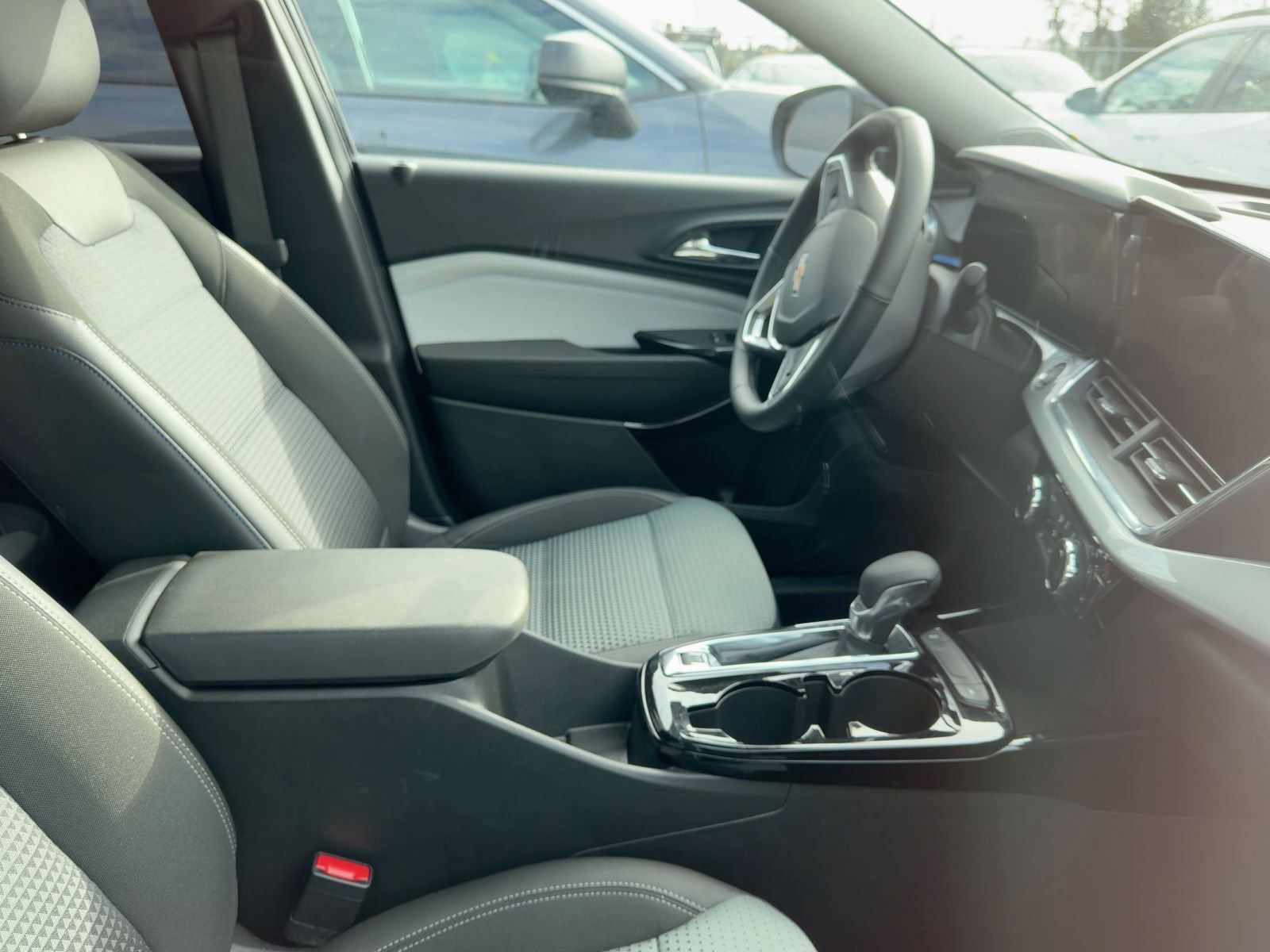 Thumbnail: 2025 Chevrolet Trax - 10