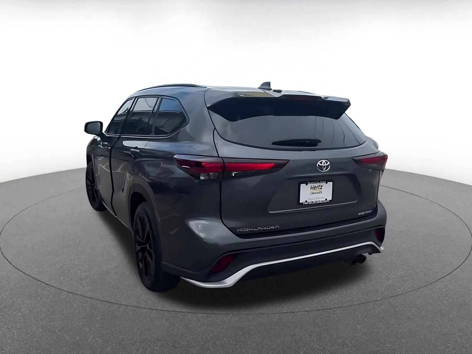 Thumbnail: 2025 Toyota Highlander - 11