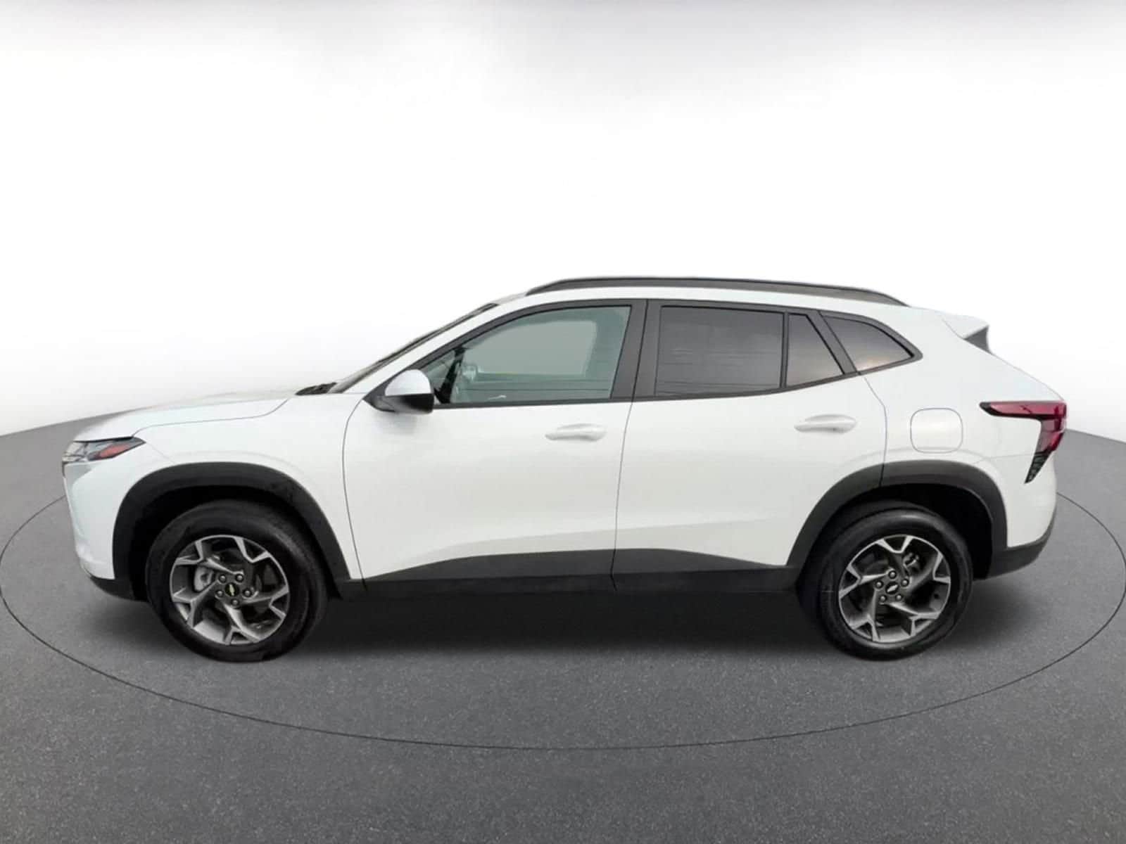 Thumbnail: 2025 Chevrolet Trax - 9