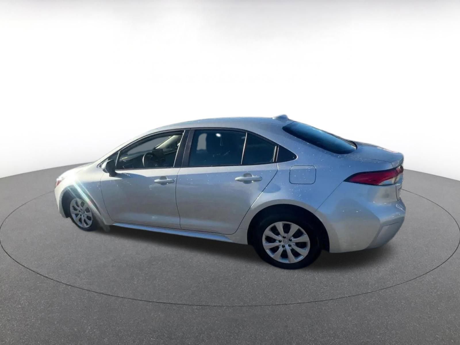 Thumbnail: 2025 Toyota Corolla - 10