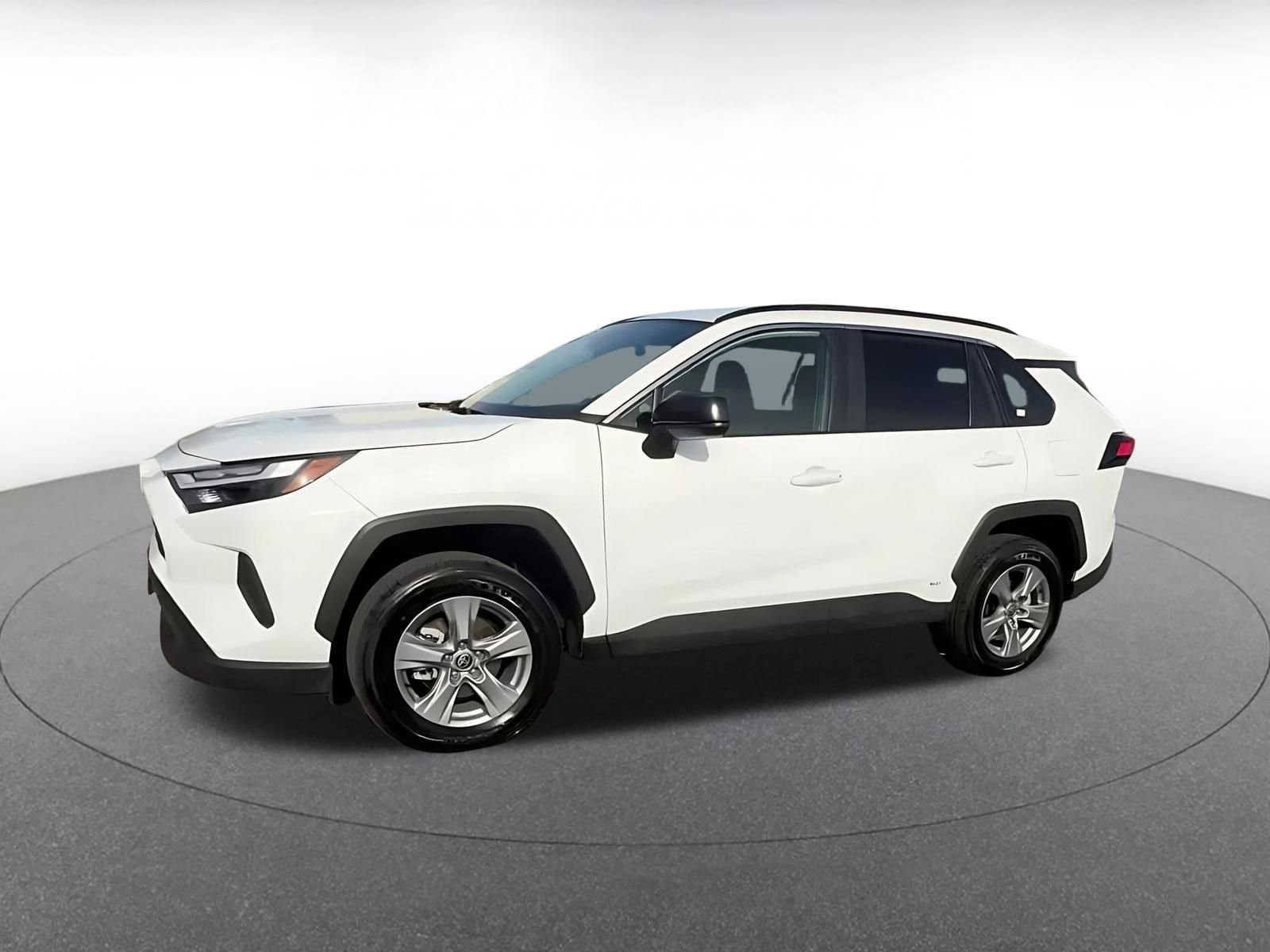Thumbnail: 2025 Toyota RAV4 - 8