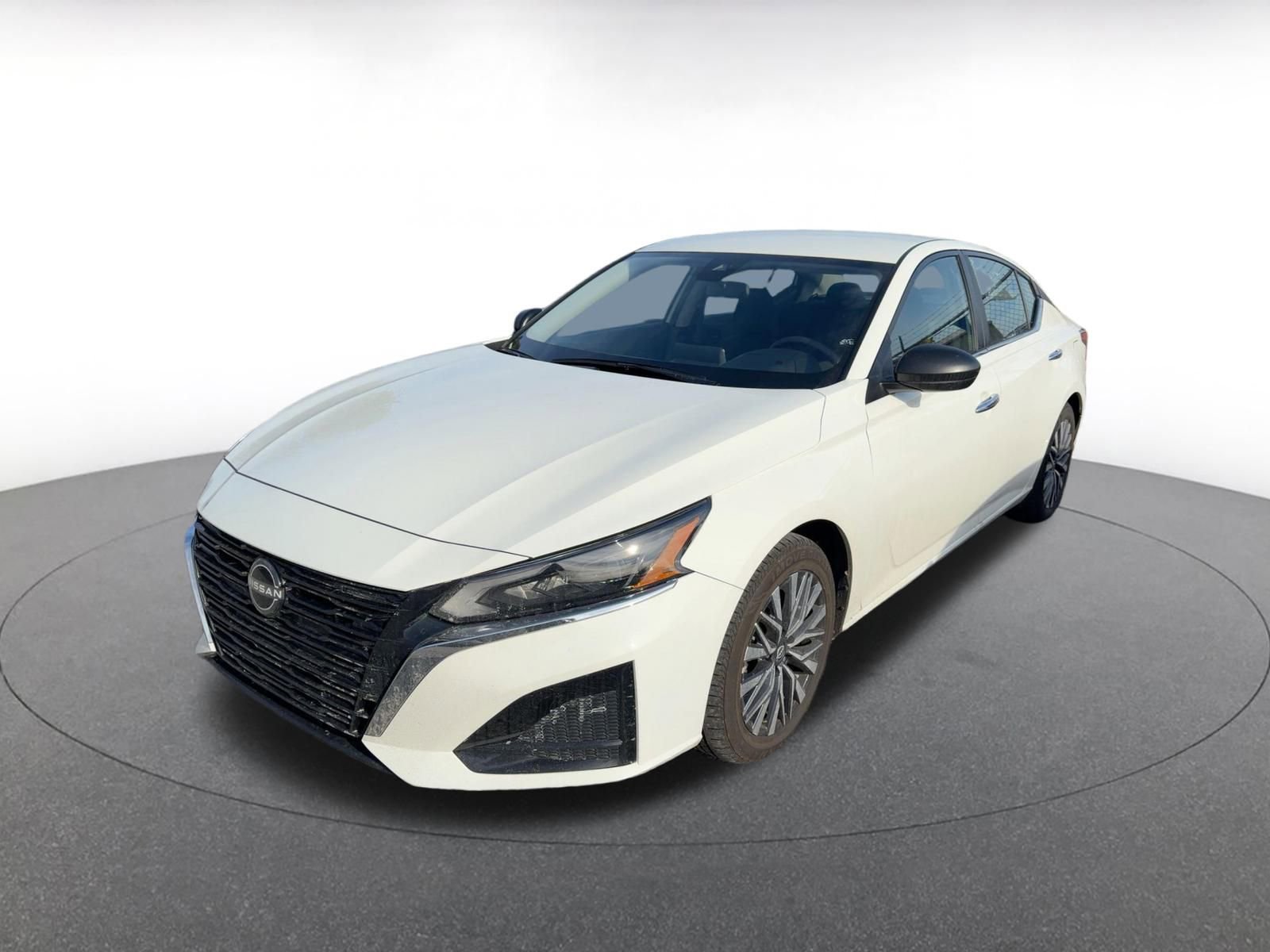 Thumbnail: 2025 Nissan Altima - 4