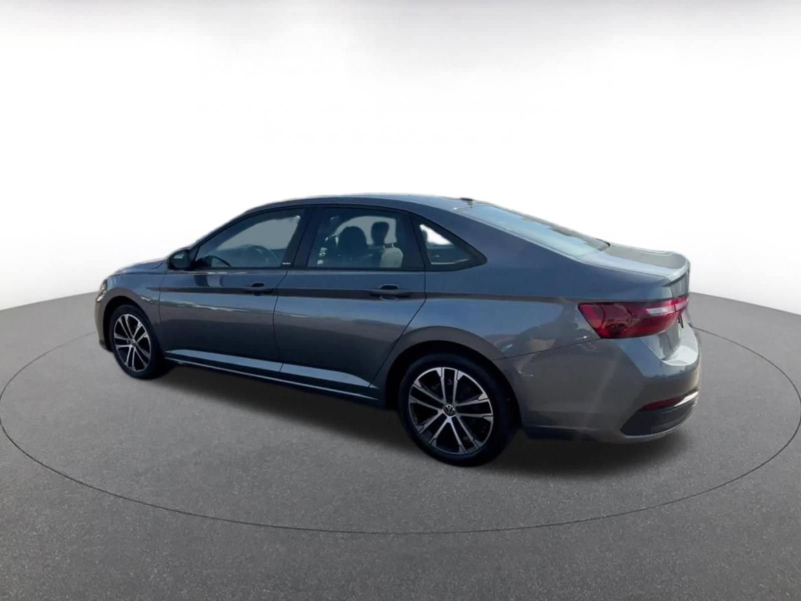 Thumbnail: 2025 Volkswagen Jetta - 11