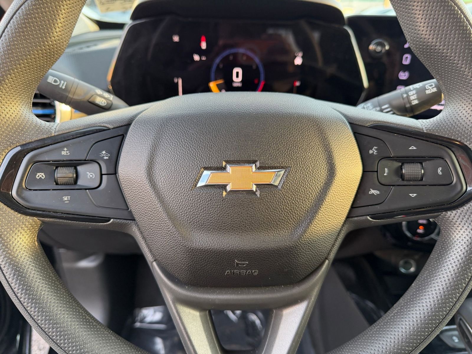 Thumbnail: 2025 Chevrolet Trax - 25