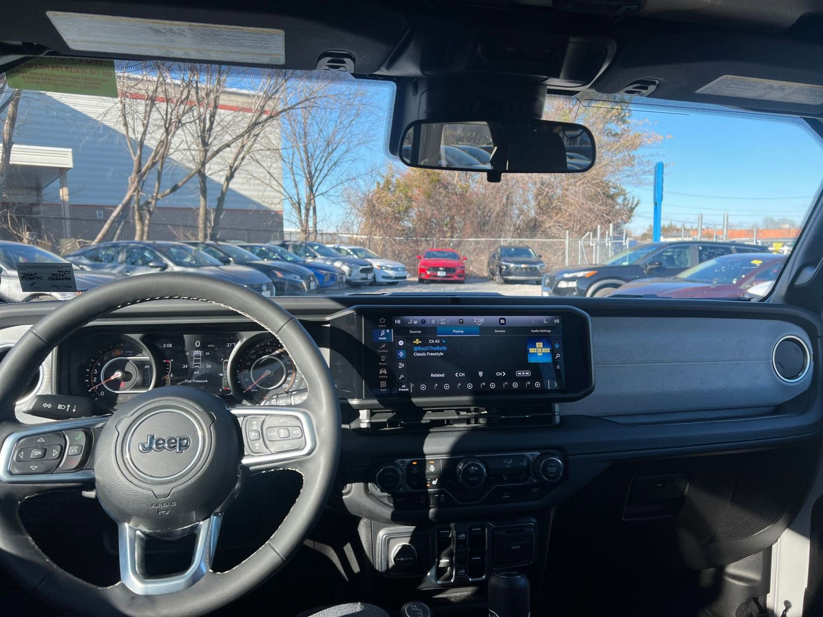 Thumbnail: 2025 Jeep Wrangler - 32