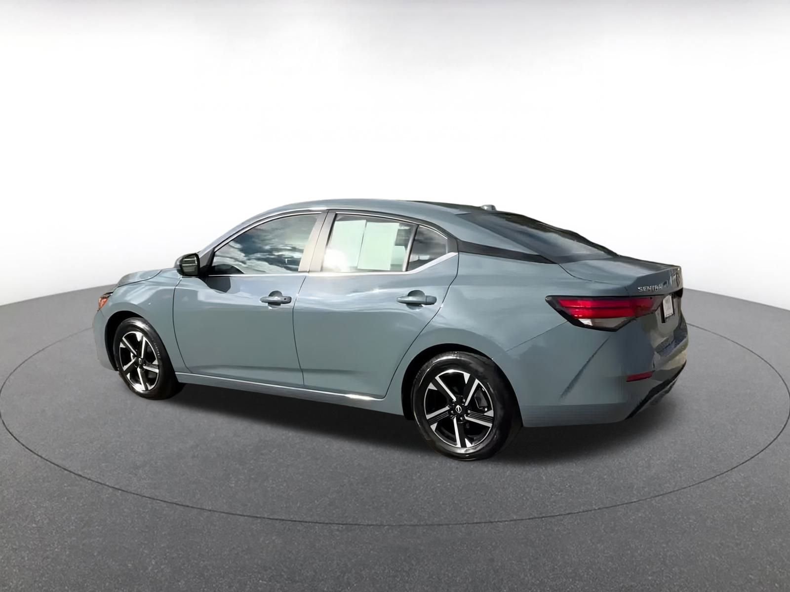 Thumbnail: 2024 Nissan Sentra - 10