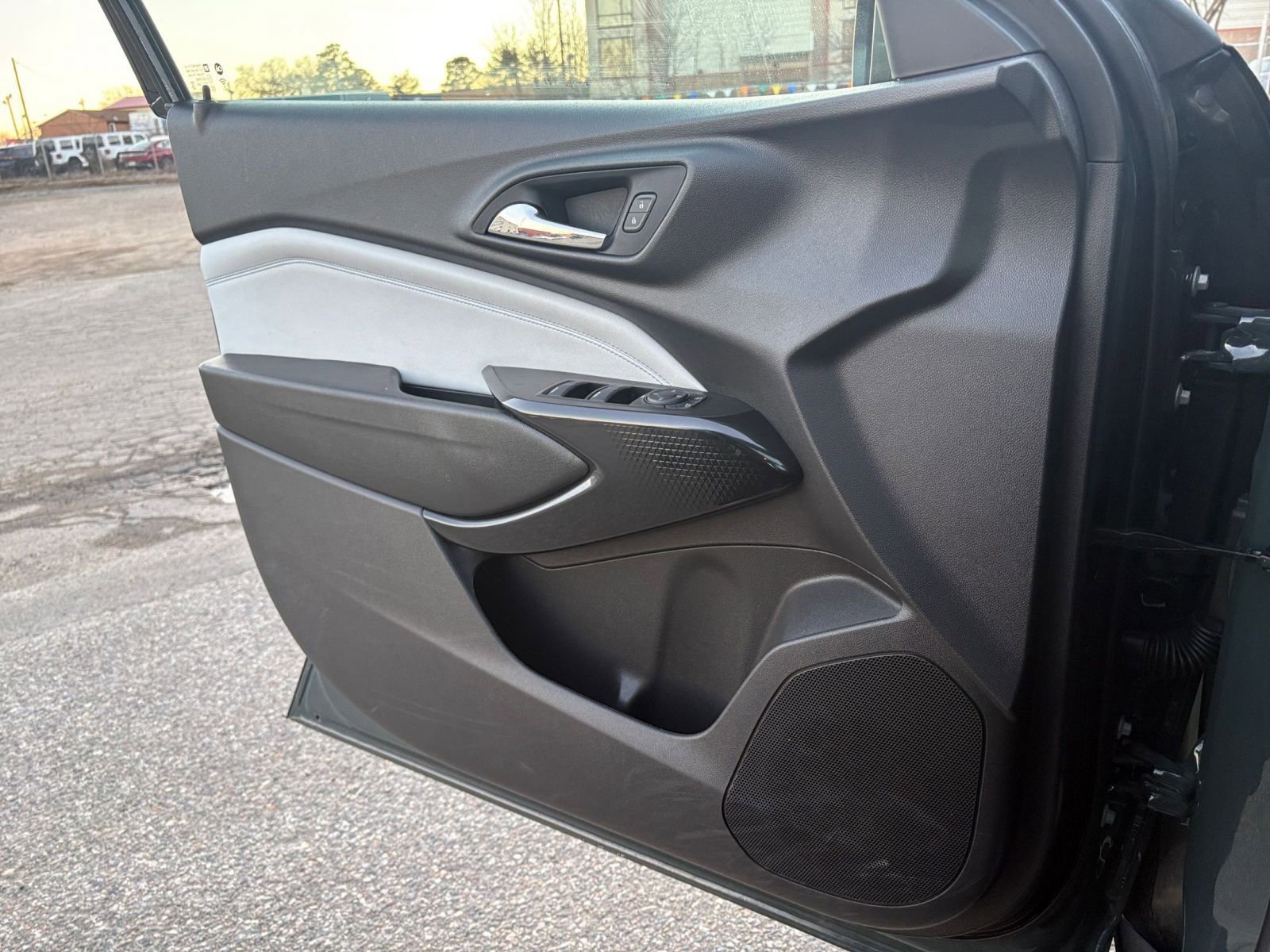 Thumbnail: 2025 Chevrolet Trax - 20