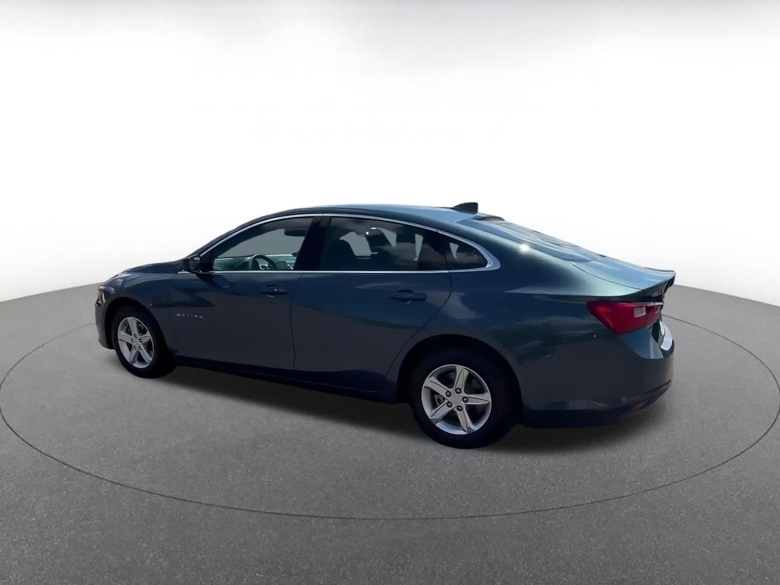Thumbnail: 2024 Chevrolet Malibu - 10