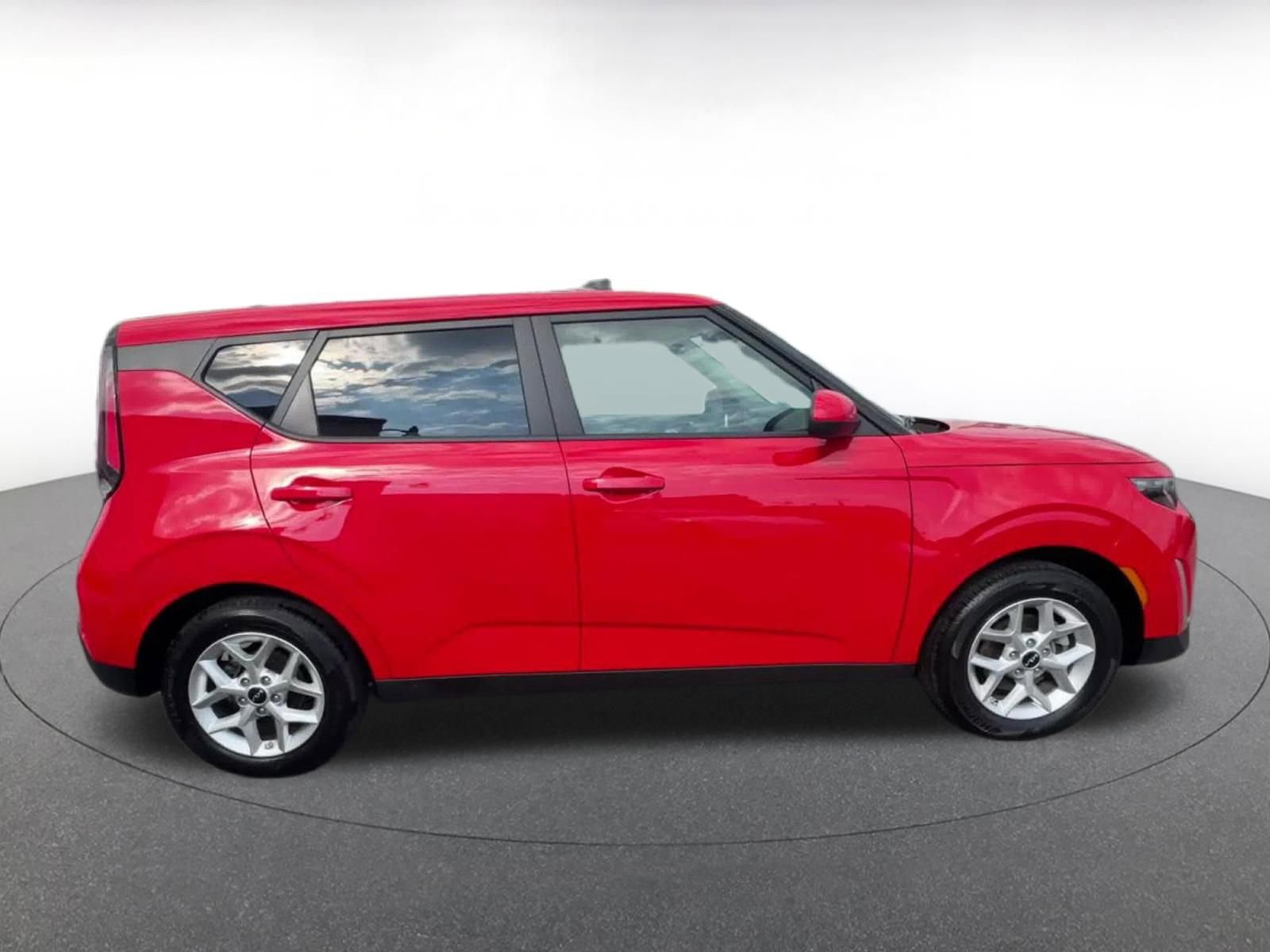 Thumbnail: 2025 Kia Soul - 16