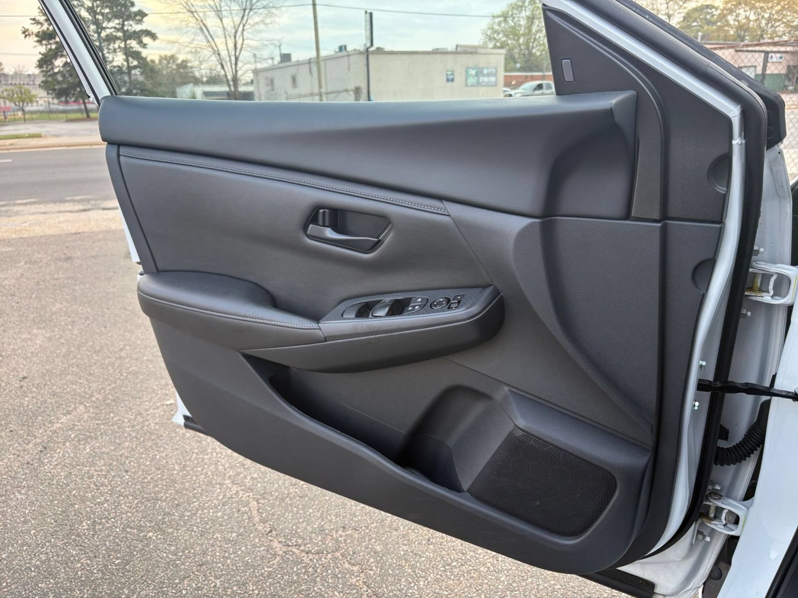 Thumbnail: 2025 Nissan Sentra - 18
