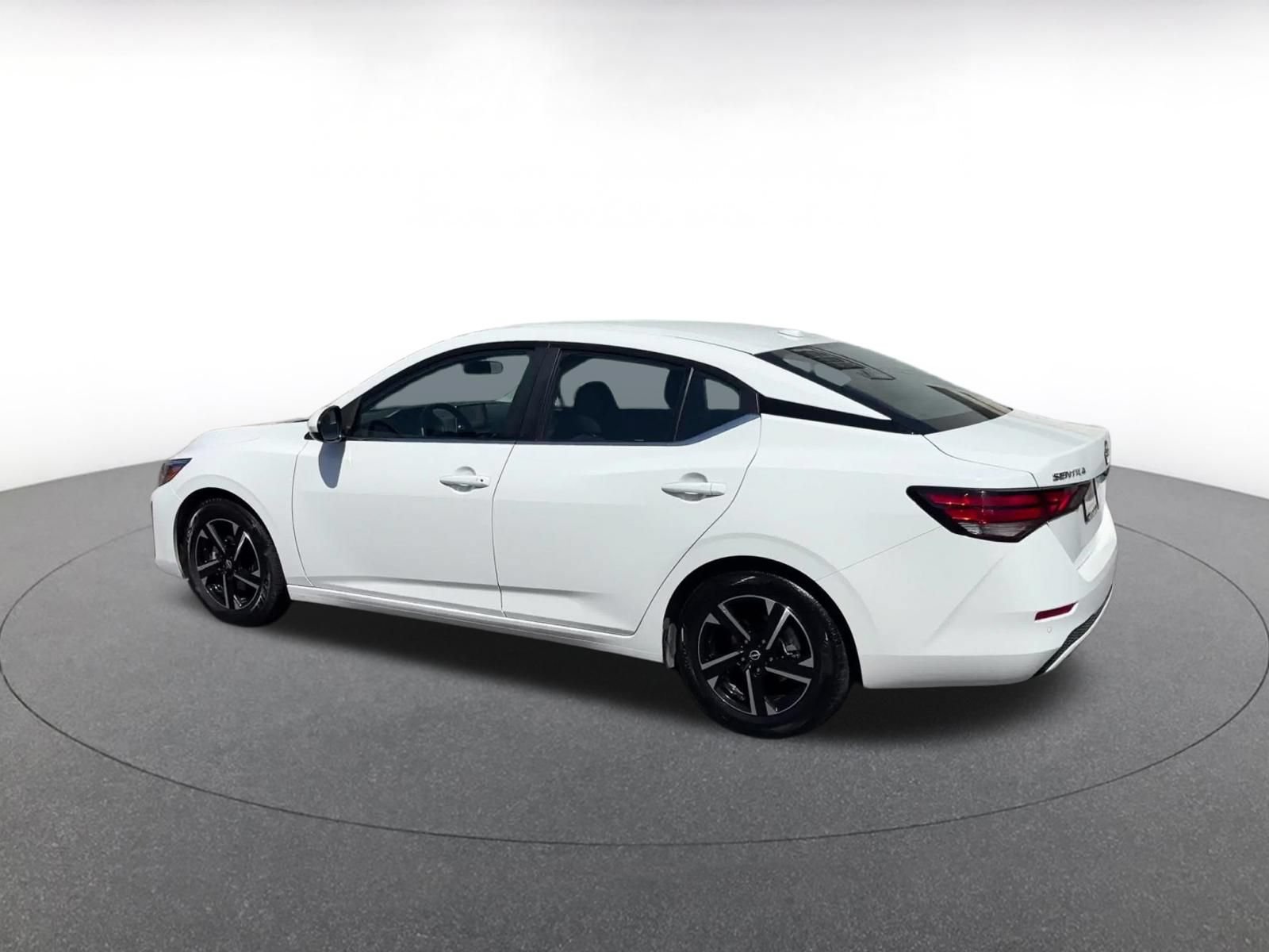 Thumbnail: 2025 Nissan Sentra - 8