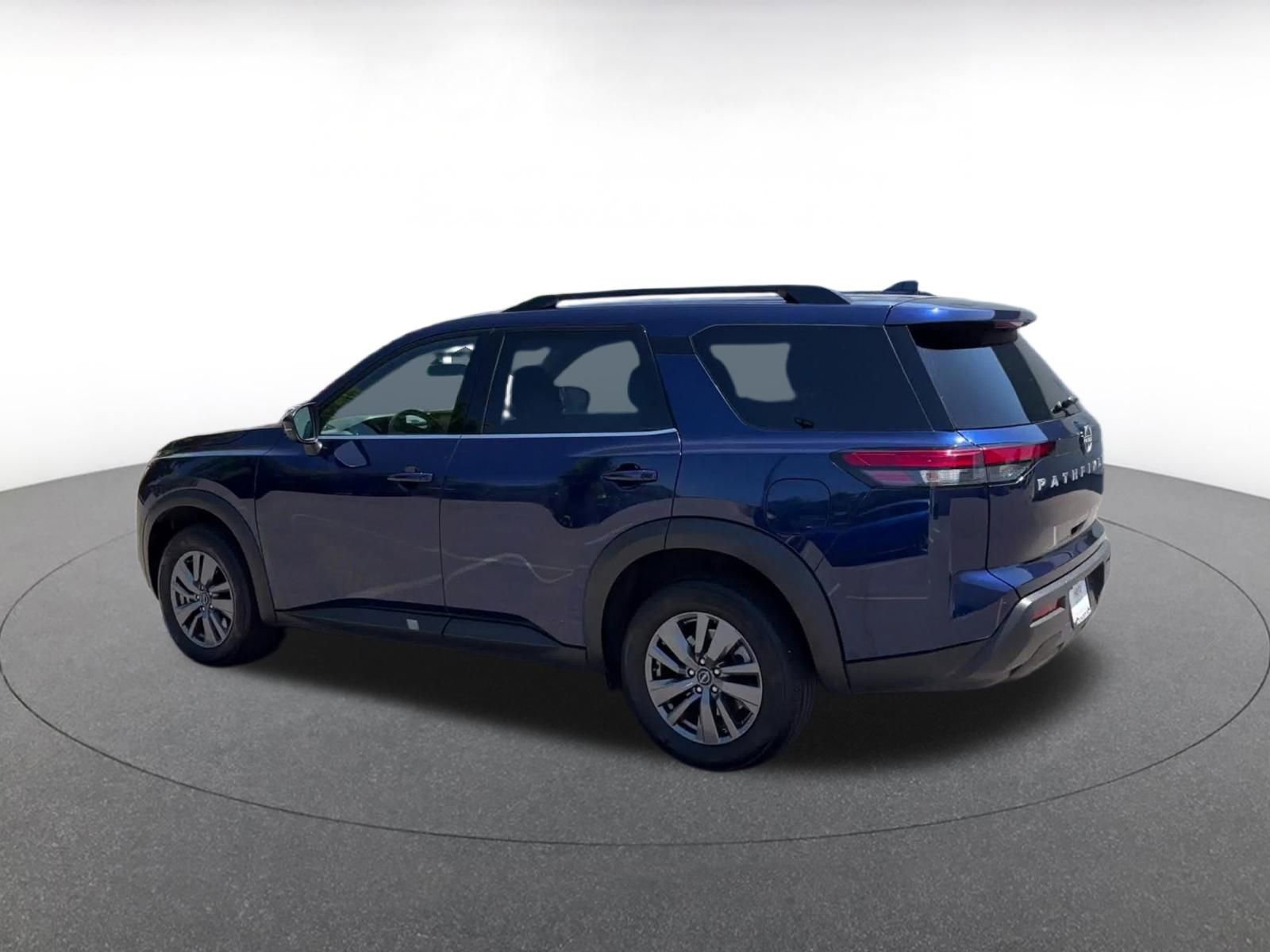 Thumbnail: 2025 Nissan Pathfinder - 10